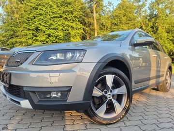 SCOUT 4x4 DSG ZÁRUKA  ROK
