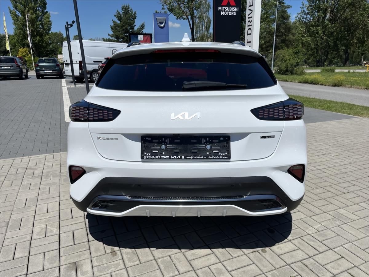 Kia XCee´d, 1,6 T-GDI 132 KW  GT-LINE - fotka 6