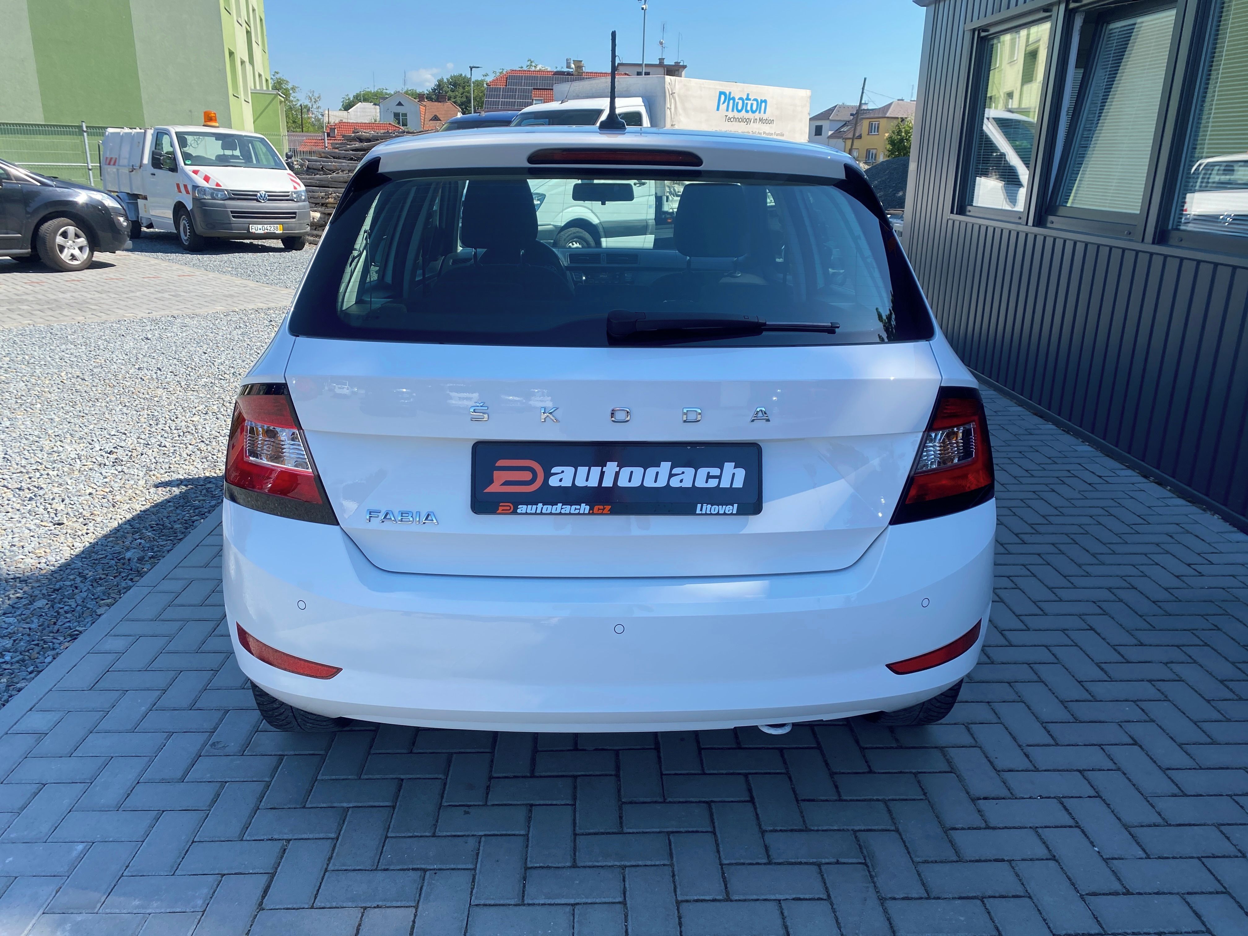Škoda Fabia, 1.0 MPI - 1xMAJ. - LED - PDC - fotka 4
