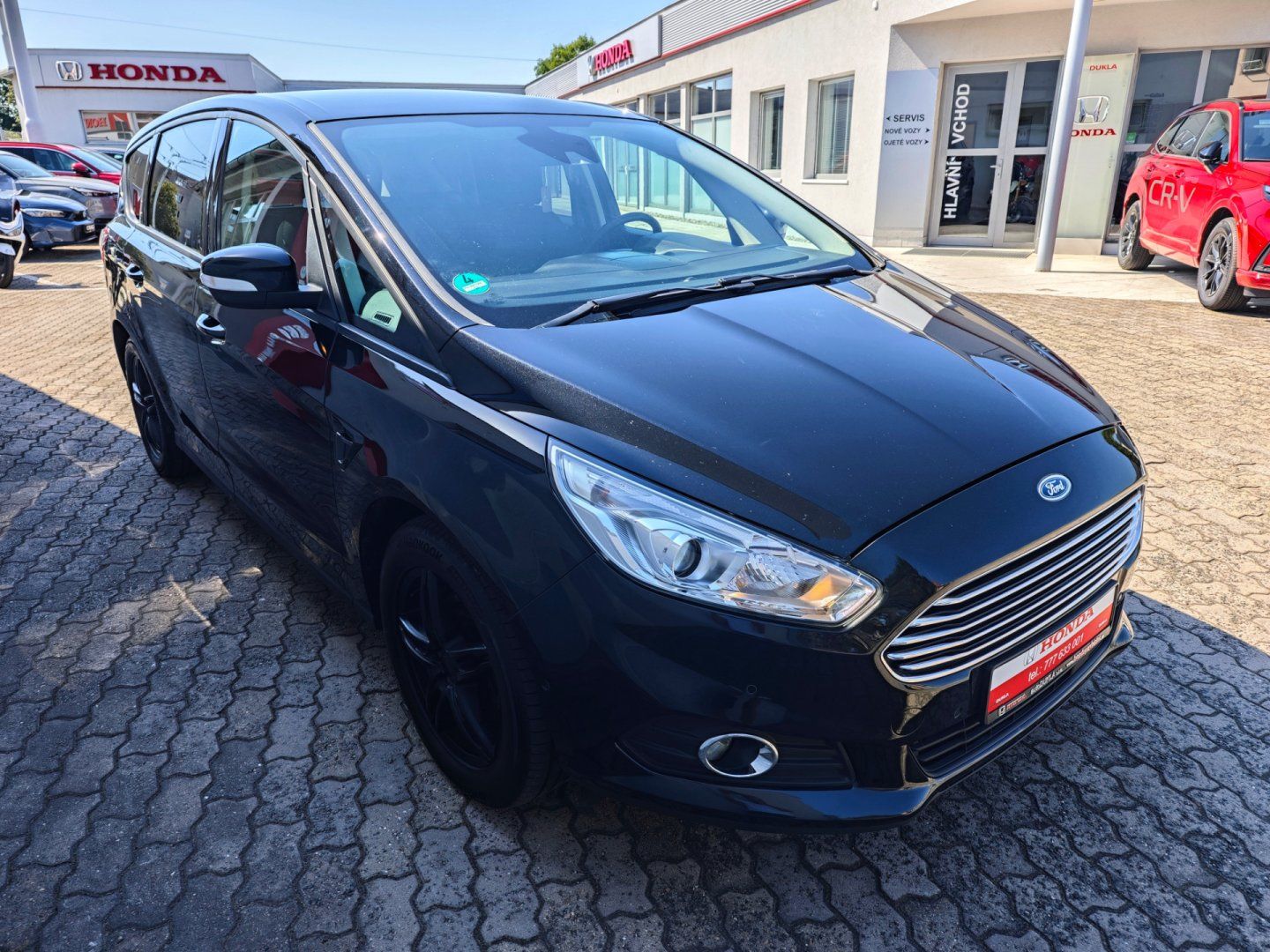 Ford S-MAX, 2.0 TDCI 110kW NAVI 7 míst - fotka 2