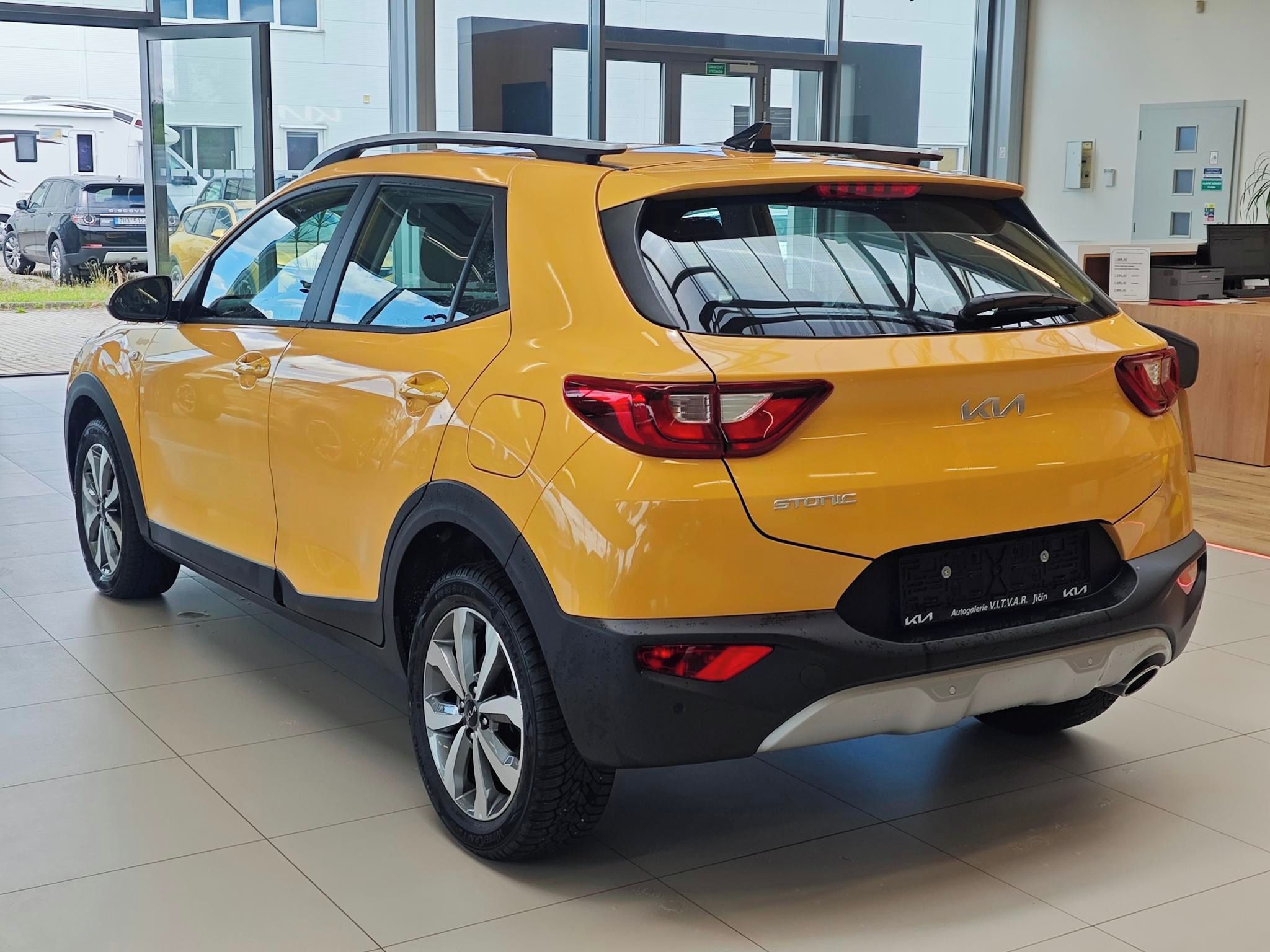 Kia Stonic, 1,0 TGDi Spin 7DCT - fotka 6