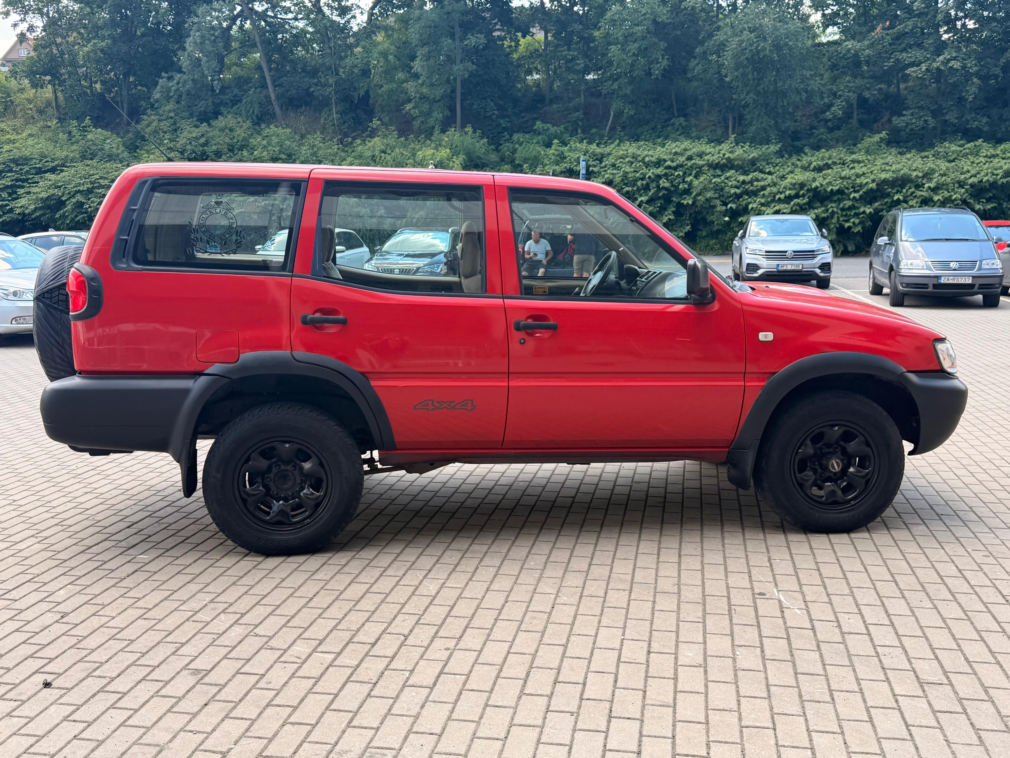Nissan Terrano II, 2.7TD, 92kw Původ ČR Nová STK - fotka 6