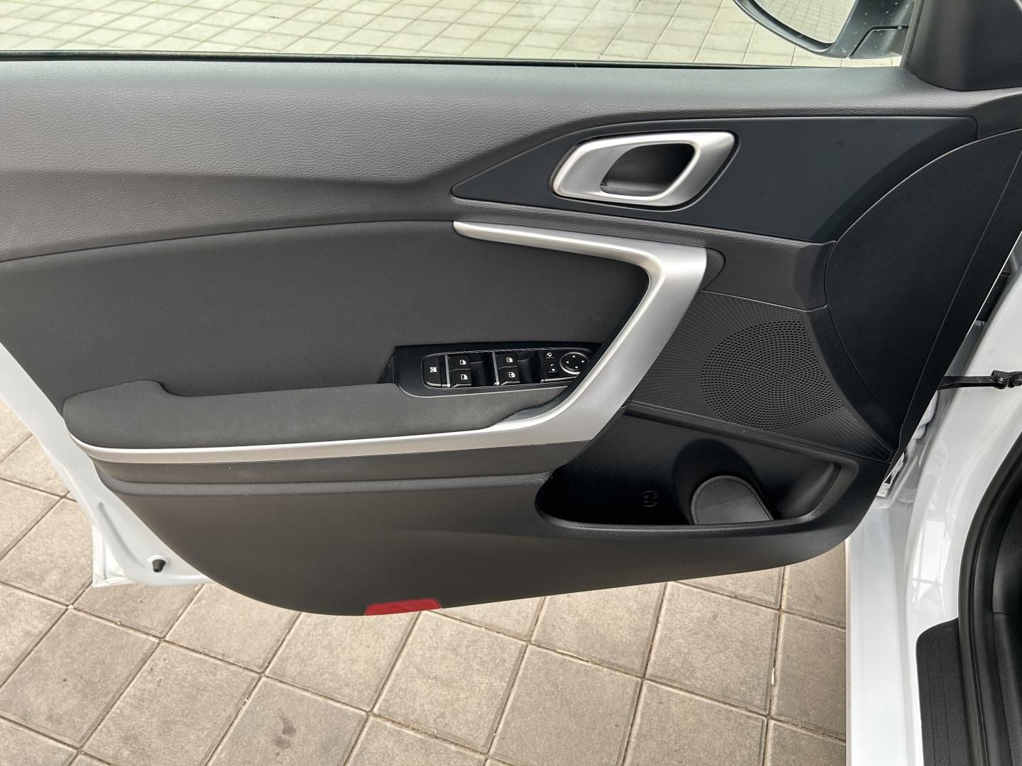 Kia Cee´d, 1.5T -GDI 118kW TOP - fotka 6