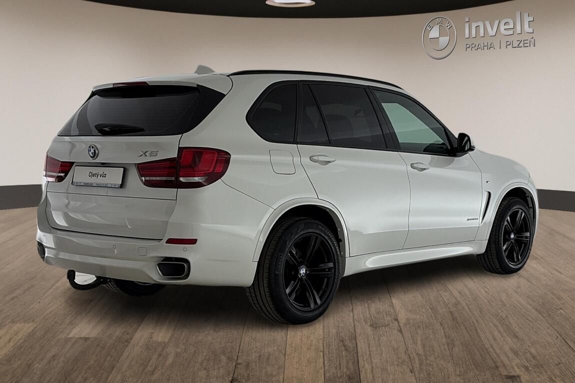 BMW X5, xDrive30d - fotka 3