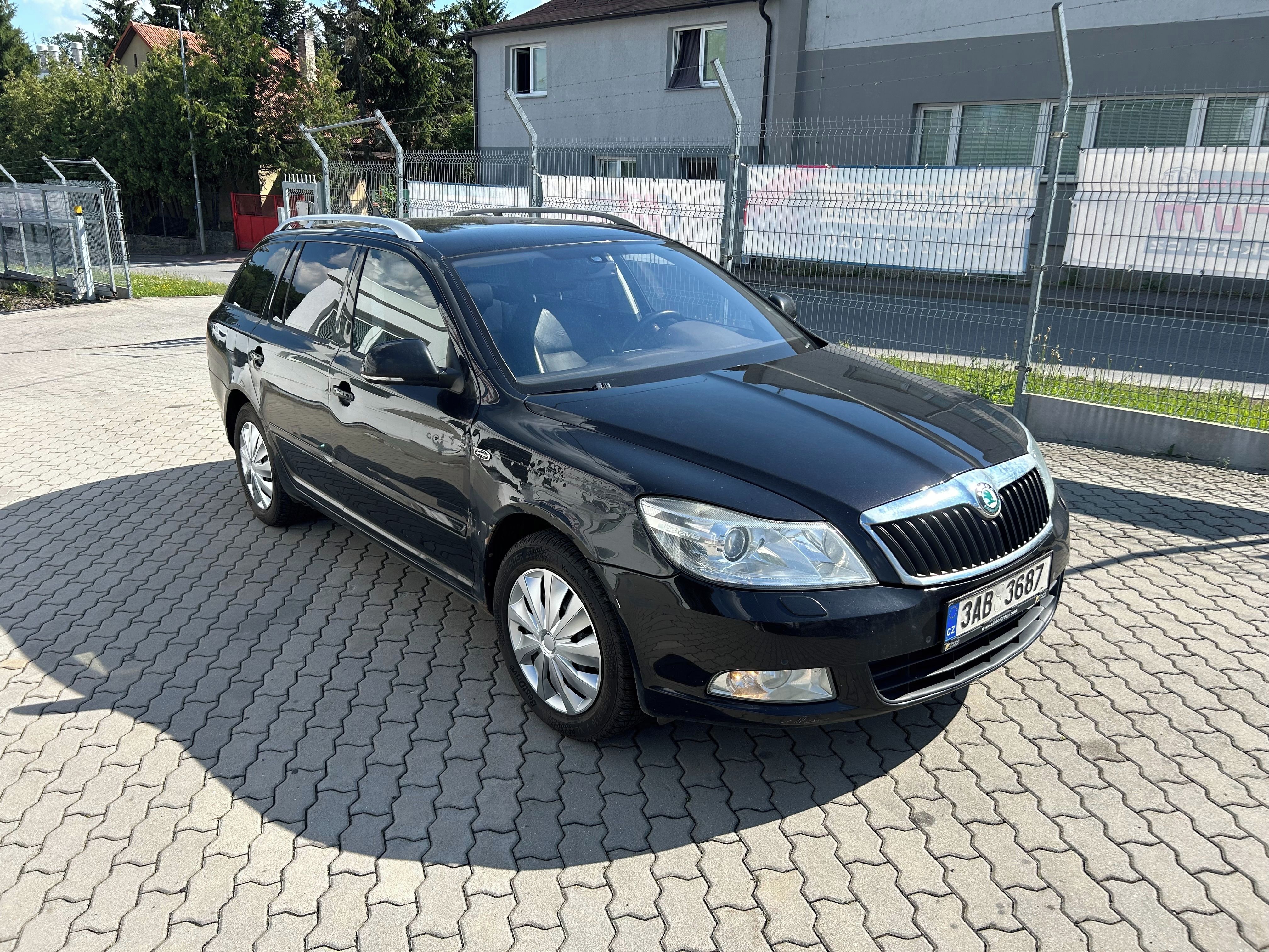 Škoda Octavia, 2.0TDI / L&K / DSG / 4x4 - fotka 2