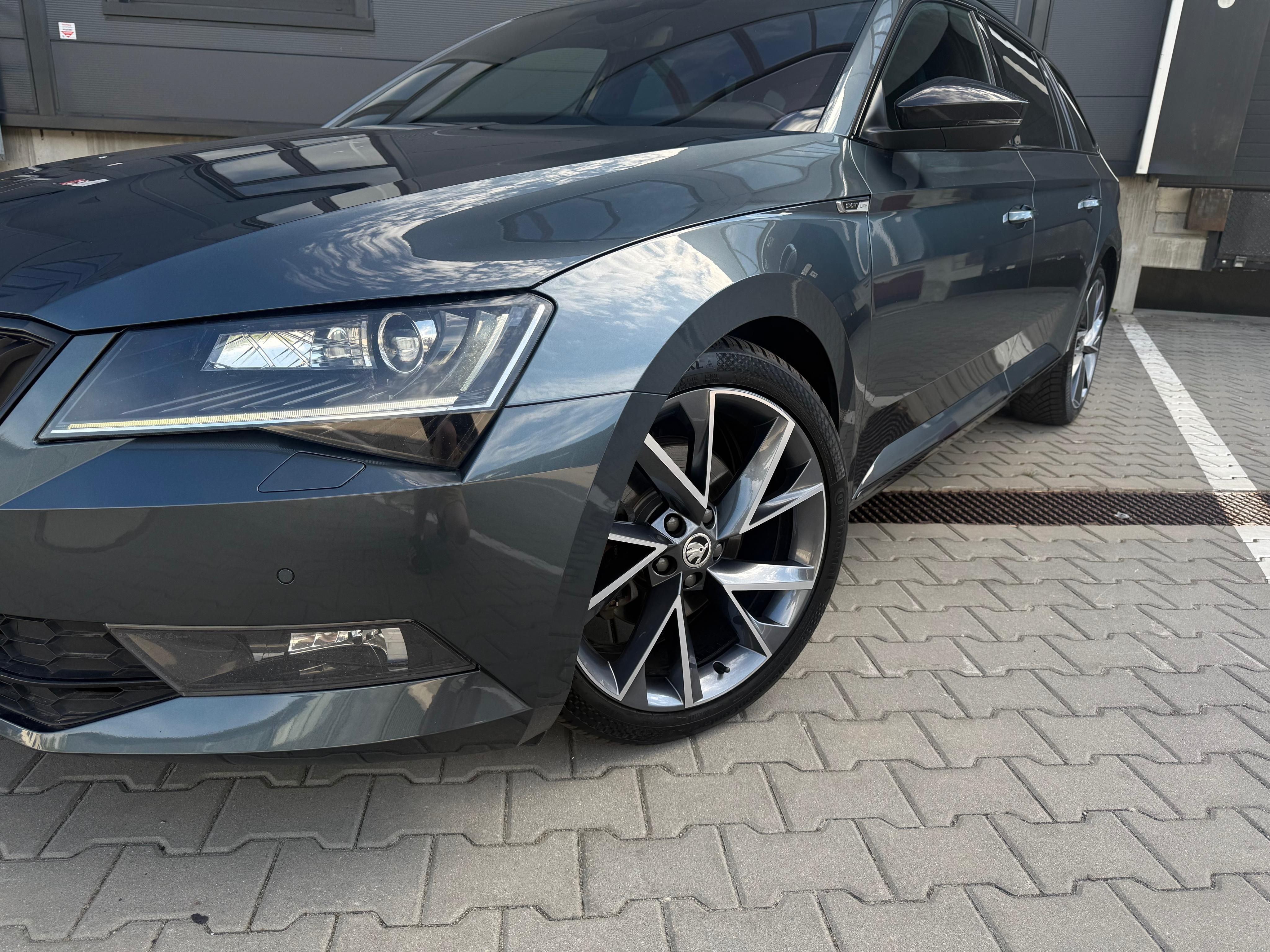 Škoda Superb, Sportline 2.0 TDI 140 kW - fotka 2