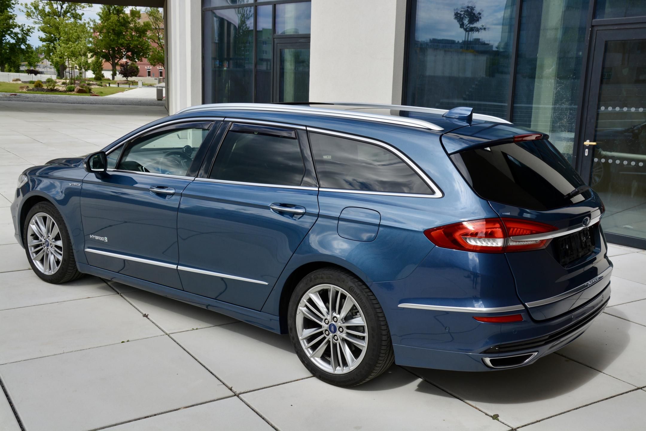 Ford Mondeo, 2.0 Hybrid VGNALE PANORAMA 1 M - fotka 5