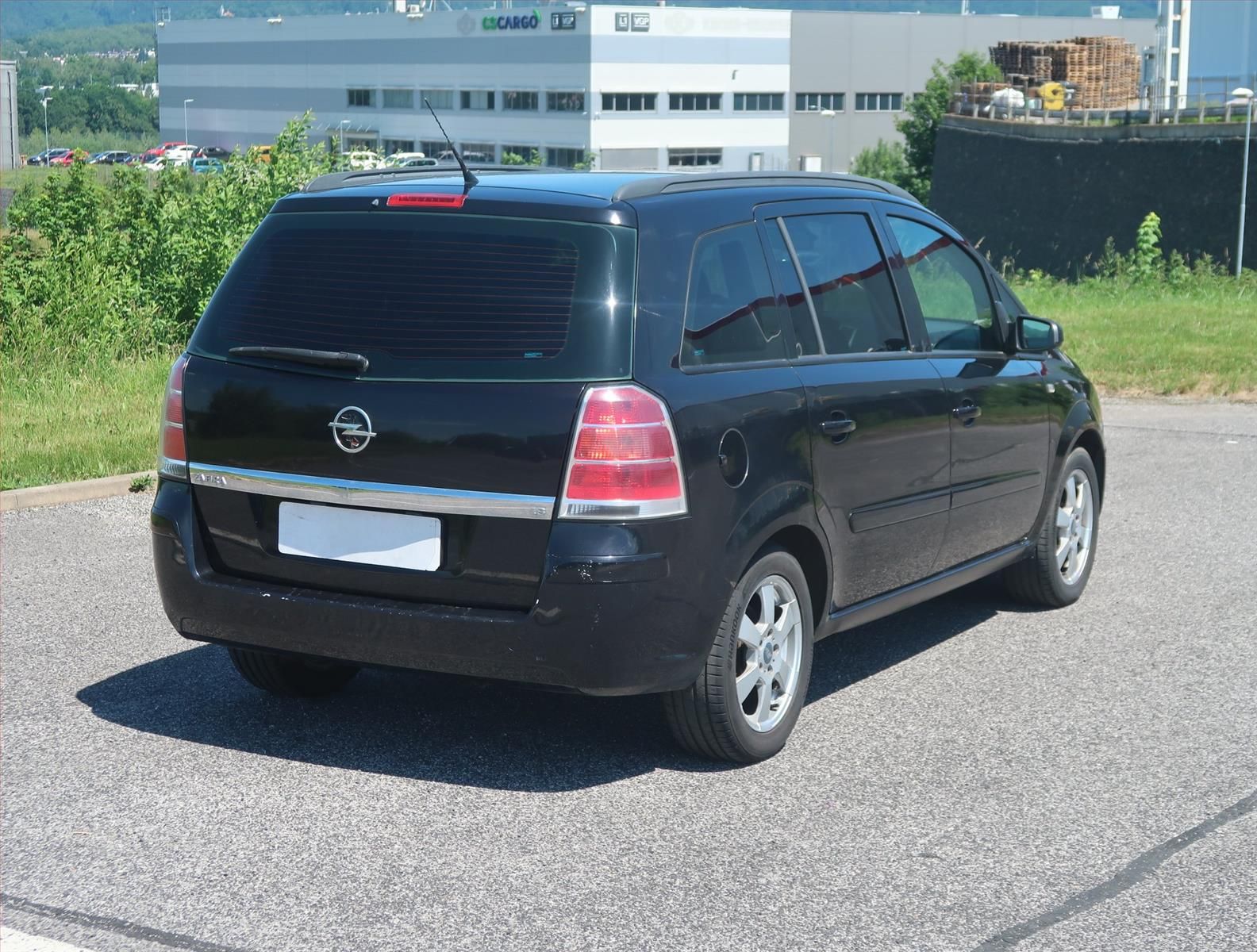 Opel Zafira, 1.8, 7 míst, po STK - fotka 5