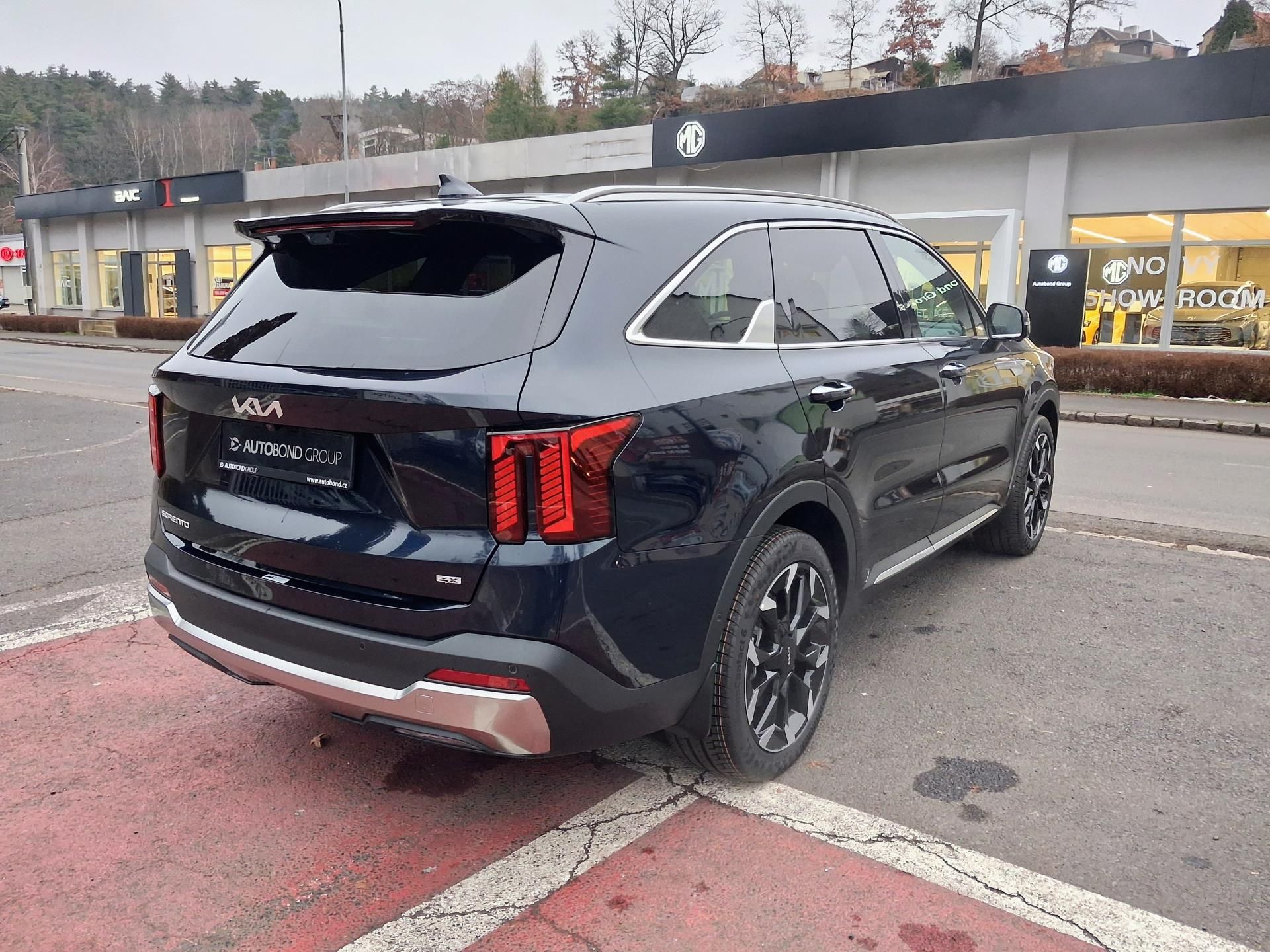 Kia Sorento, 5P TOP 2,2 CRDi 4×4 8DCT NAPPA - fotka 4