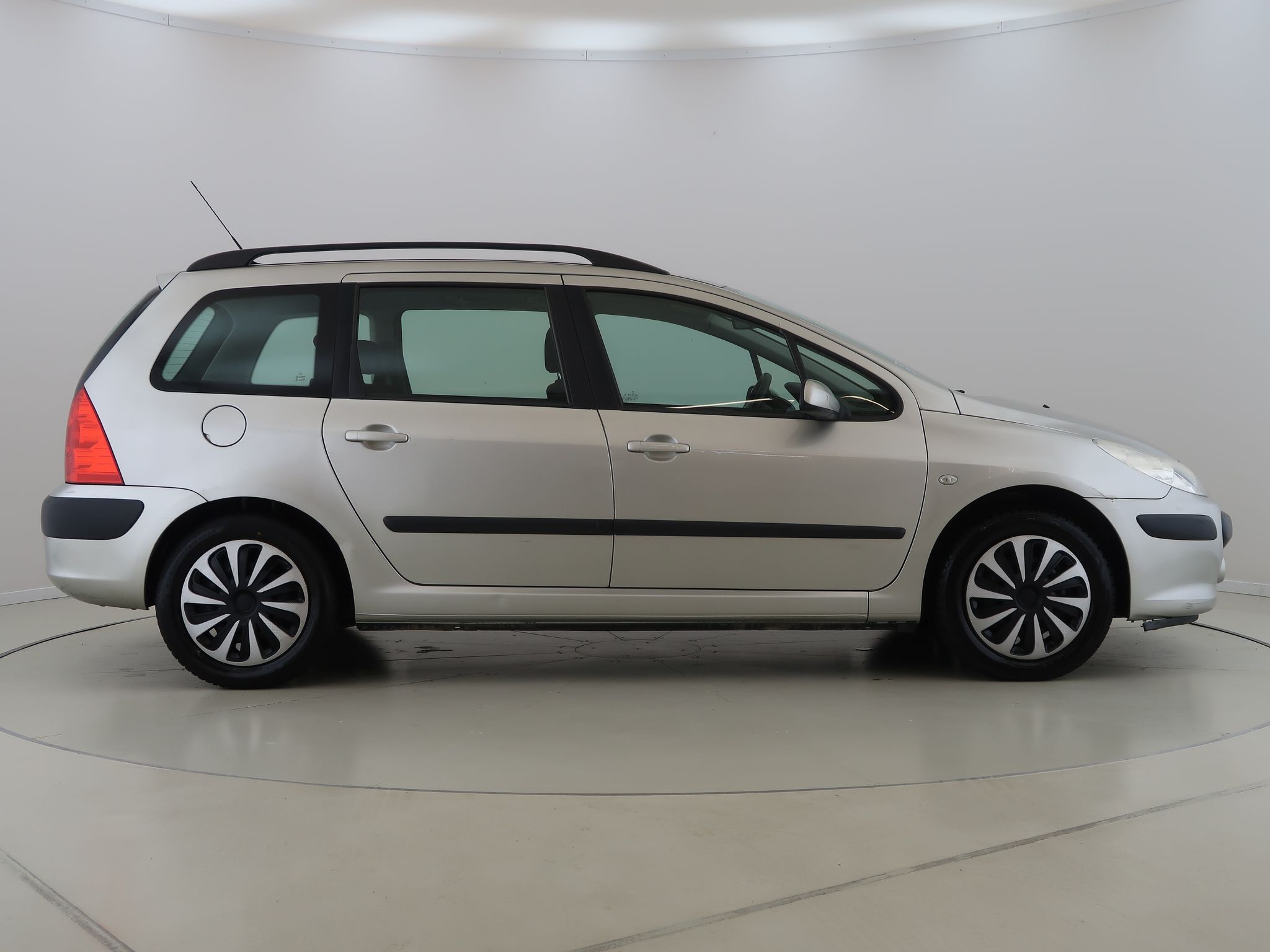Peugeot 307, 1.6,HDi,80KW,Manuál,Tažné - fotka 4