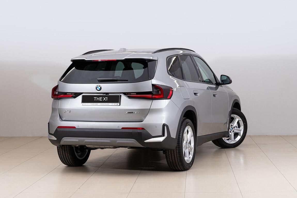 BMW X1, sDrive18d - fotka 3