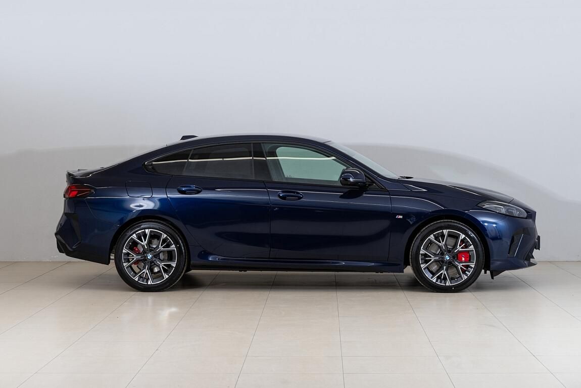 BMW Řada 2, 220 Gran Coupe - fotka 2