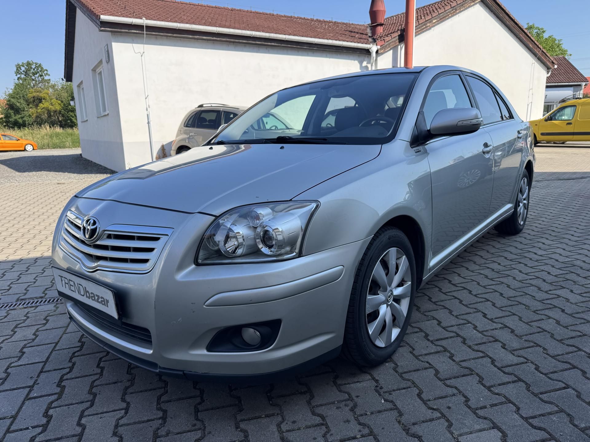 Toyota Avensis, 2,0D-4D, ČR, 2.MAJ. - fotka 3