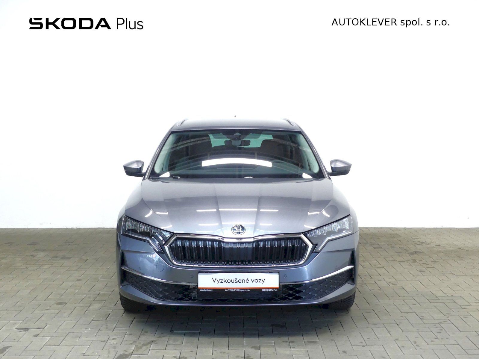 Škoda Octavia, Top Selection DSG 2.0TDI 110kW - fotka 4