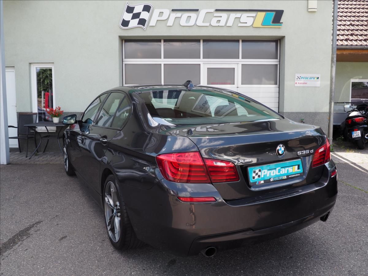BMW Řada 5, 535 xDrive Mpaket - fotka 4