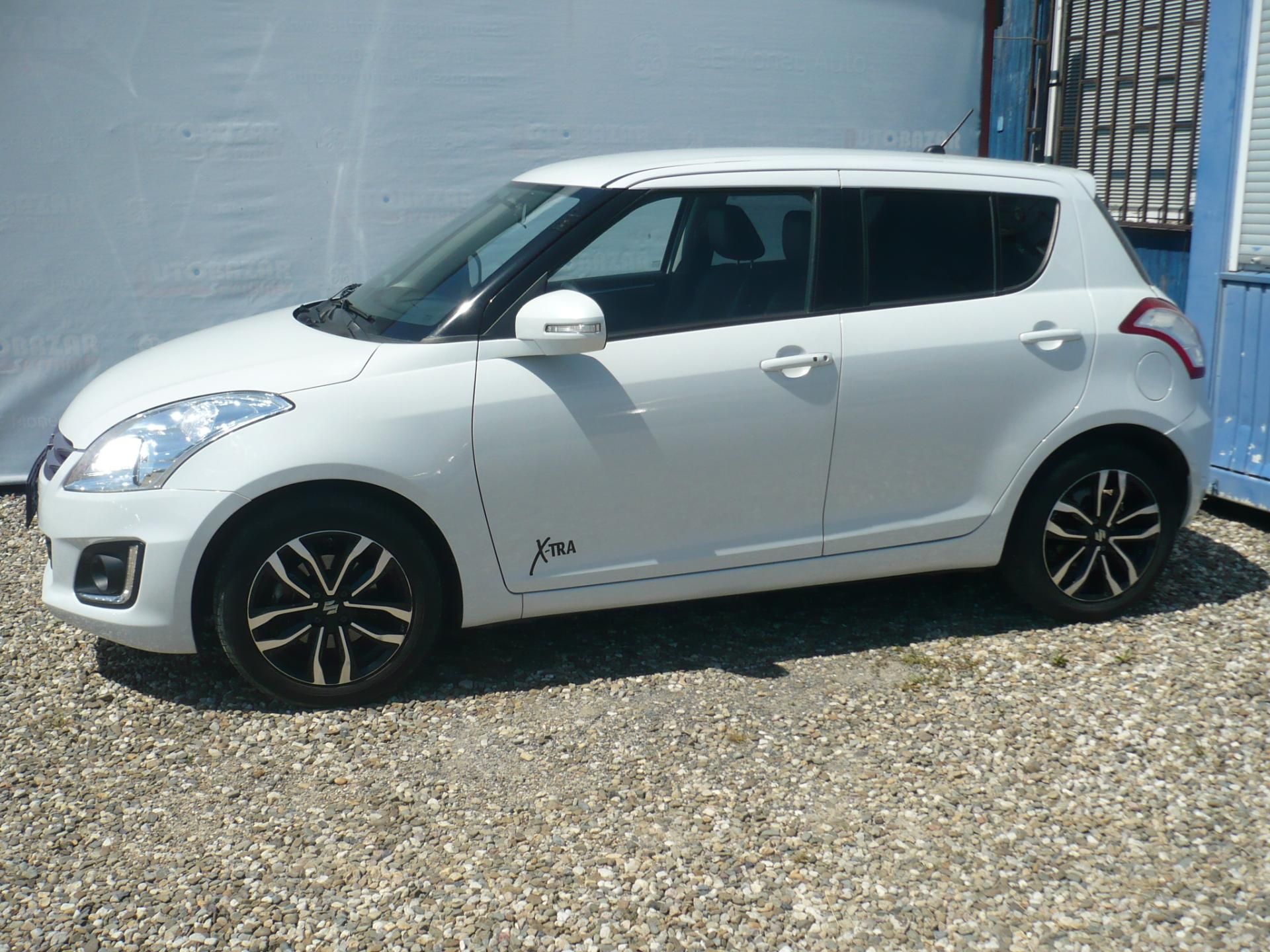 Suzuki Swift, 1.2I 69Kw X-Tra Klimatizace - fotka 3