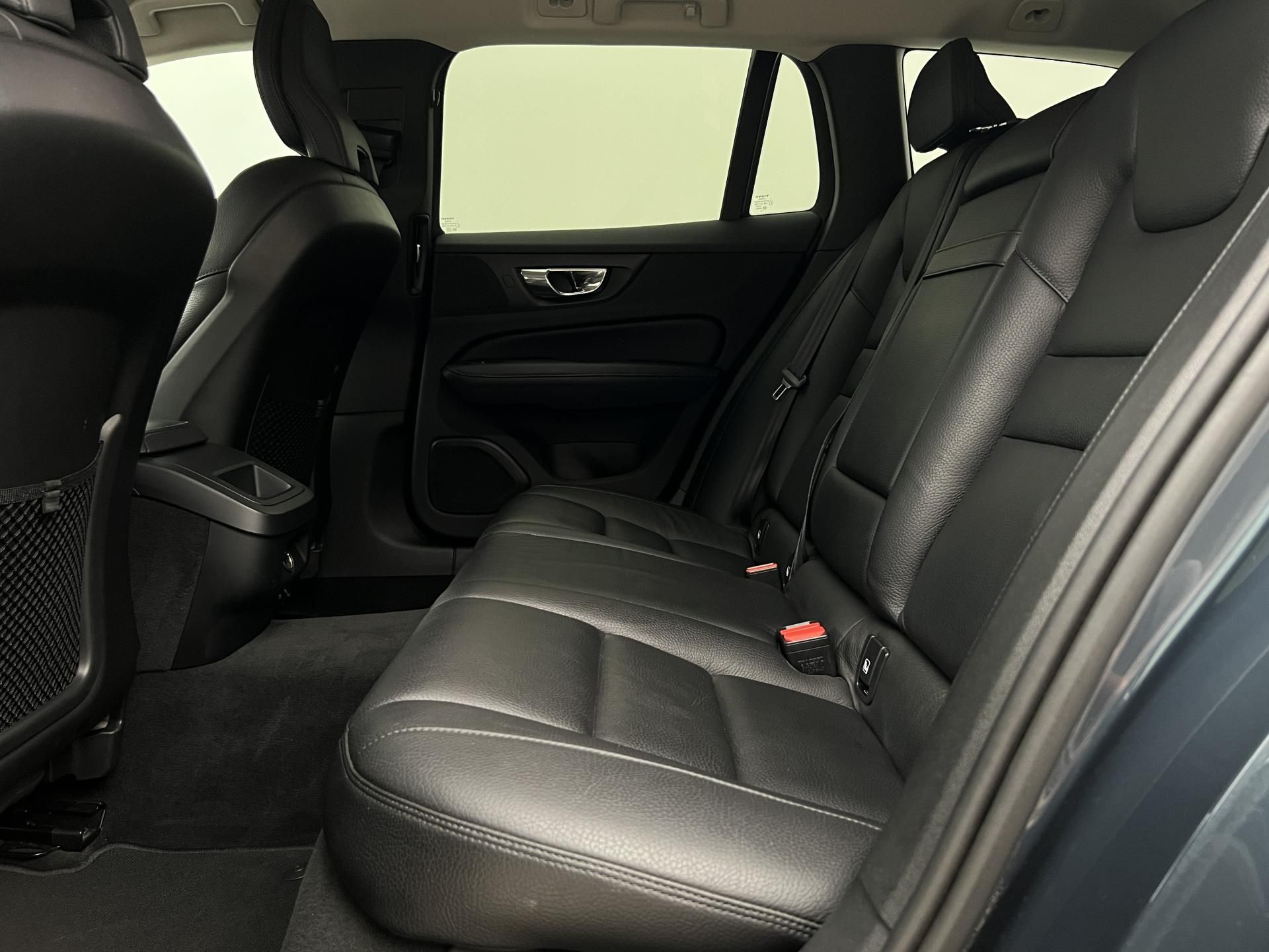 Volvo V60, D4 INSCRIPTION AUT CZ - fotka 6