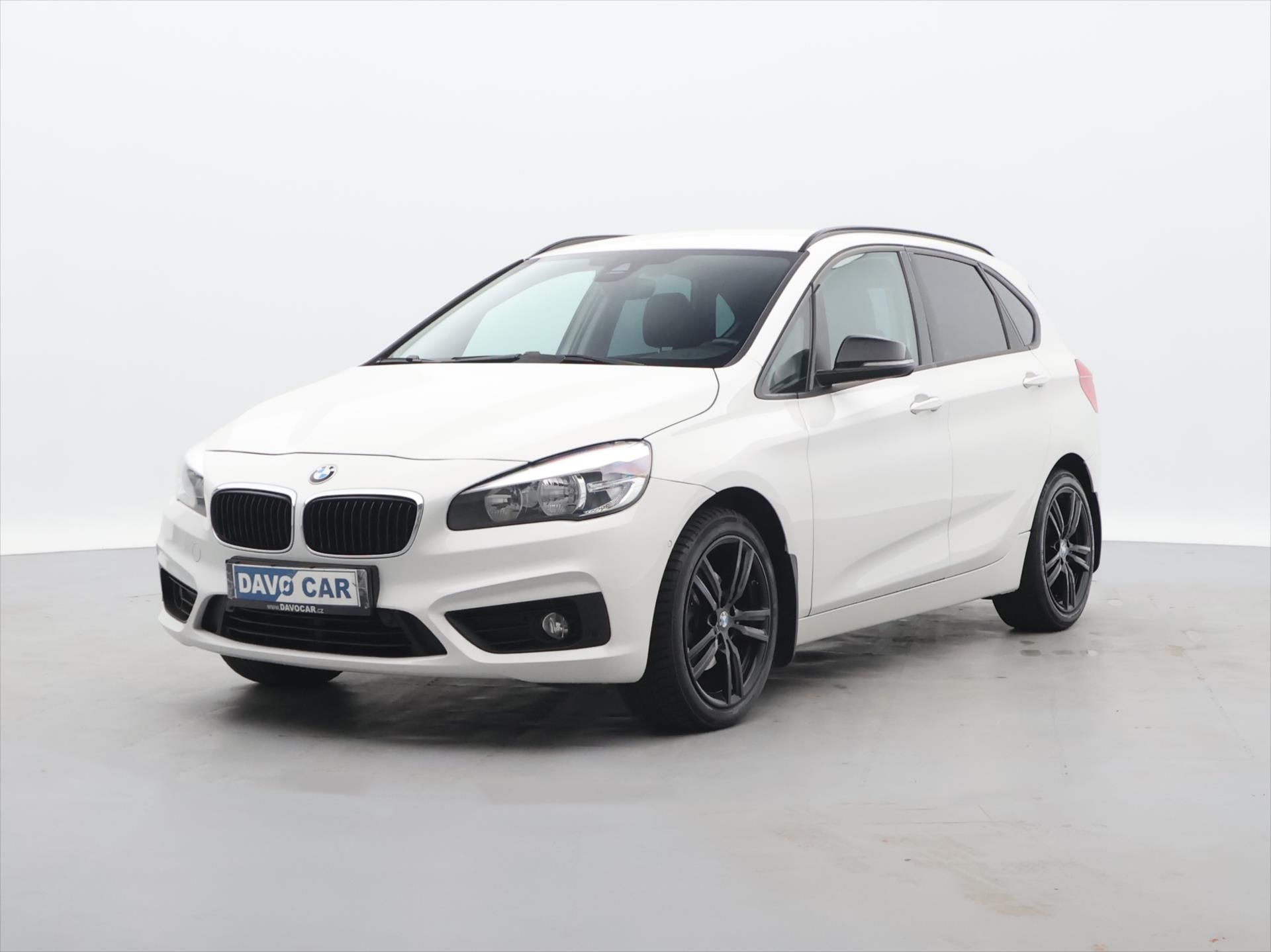 BMW Řada 2, 1,5 218d 85kW Sport line Aut. - fotka 3