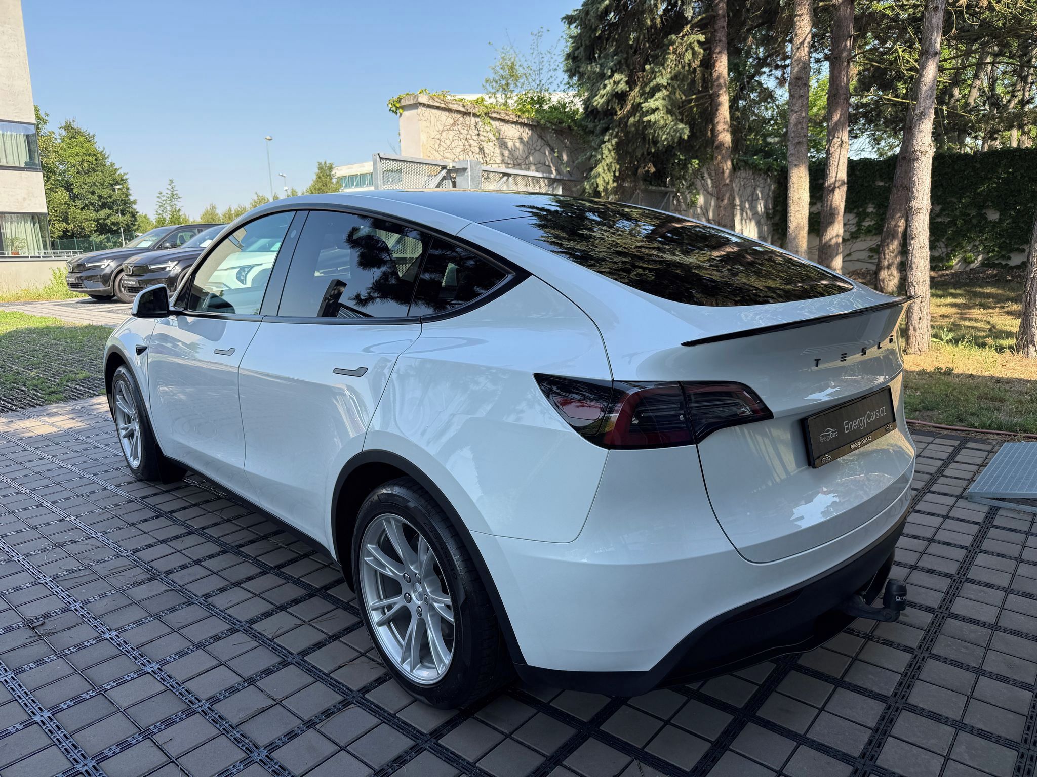 Tesla Model Y, Standrart Range LFP Tažné - fotka 4