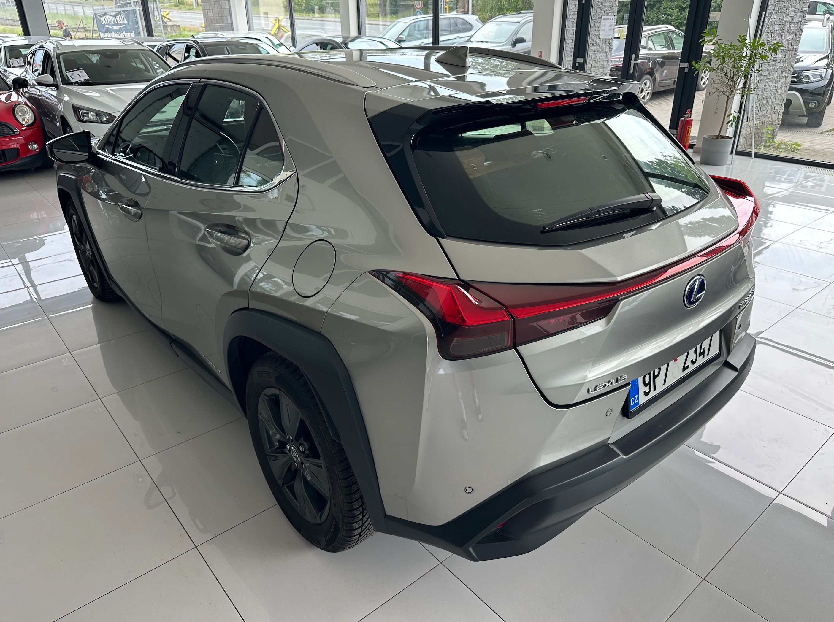 Lexus UX 250h, UX250H HYBRID - fotka 4