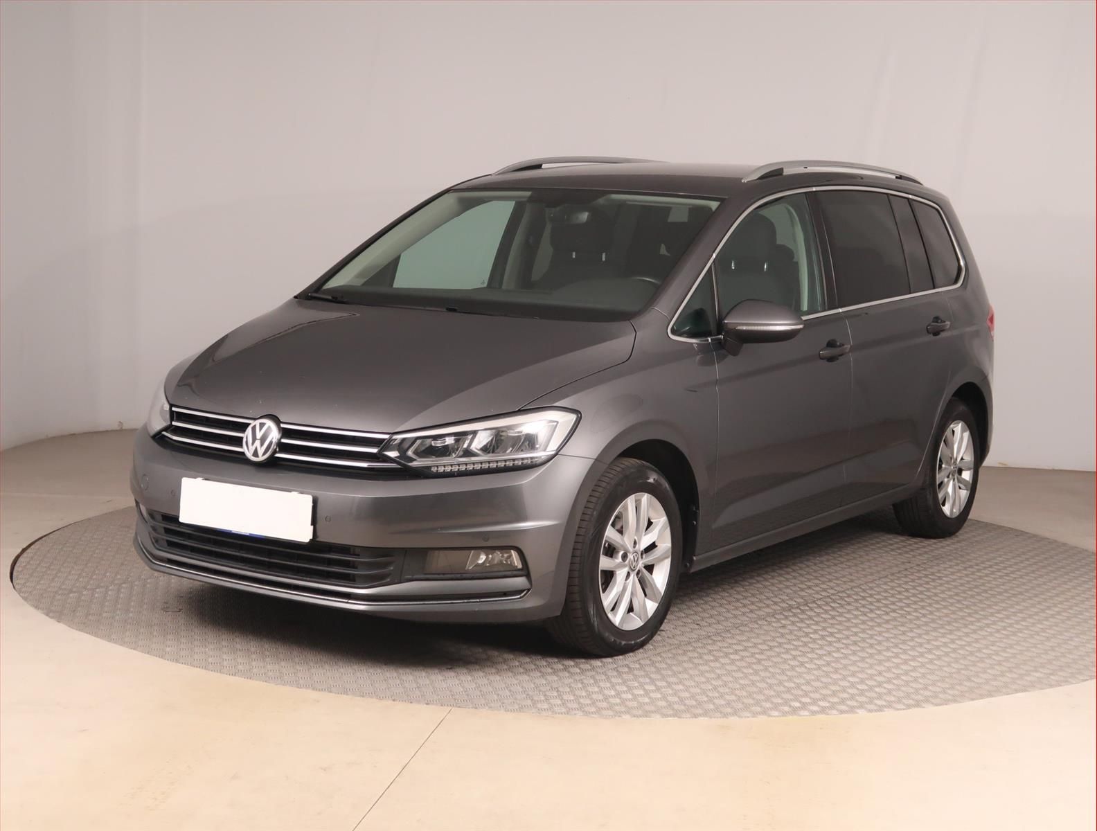 Volkswagen Touran, 1.8 TSI, Highline, Automat - fotka 2