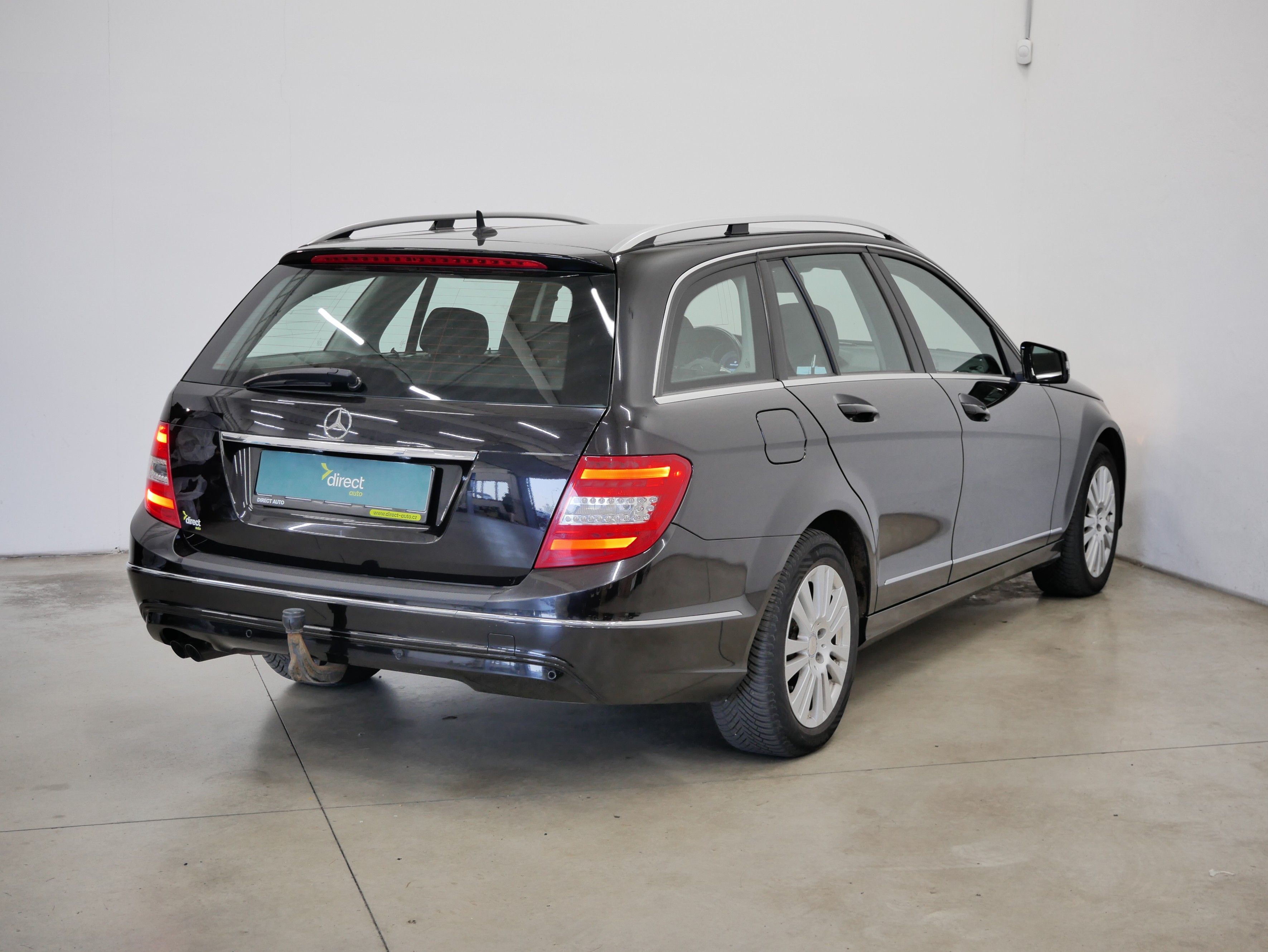 Mercedes-Benz Třídy C, 200 T-CDI 100 kW Elegance - fotka 2