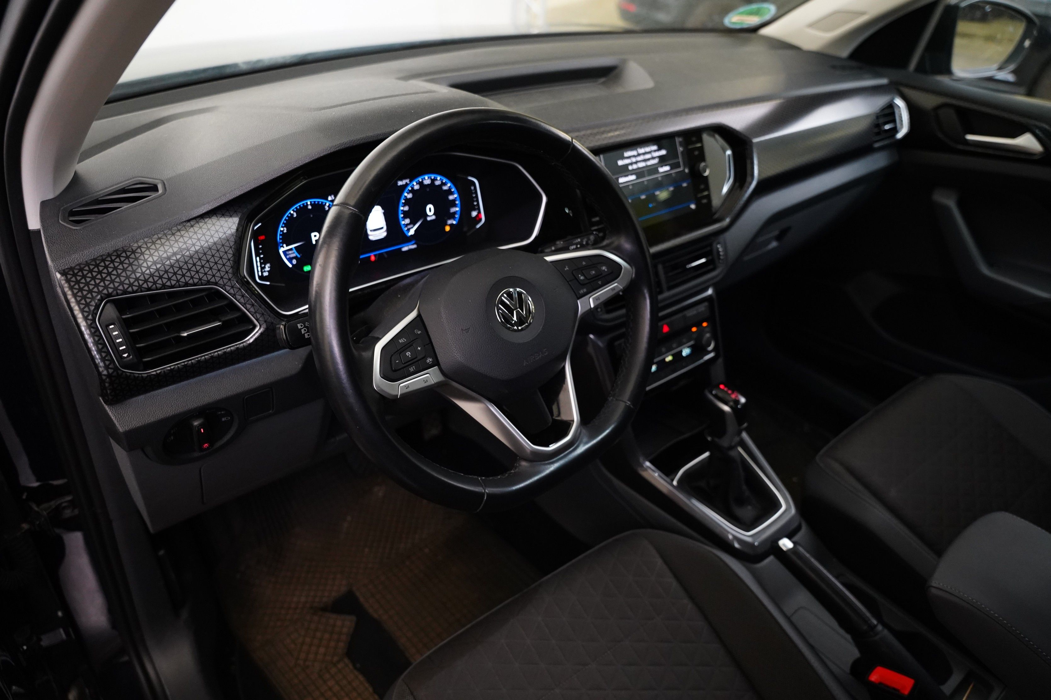 Volkswagen T-Cross, 1.5 TSI 110 kW DSG Style - fotka 5