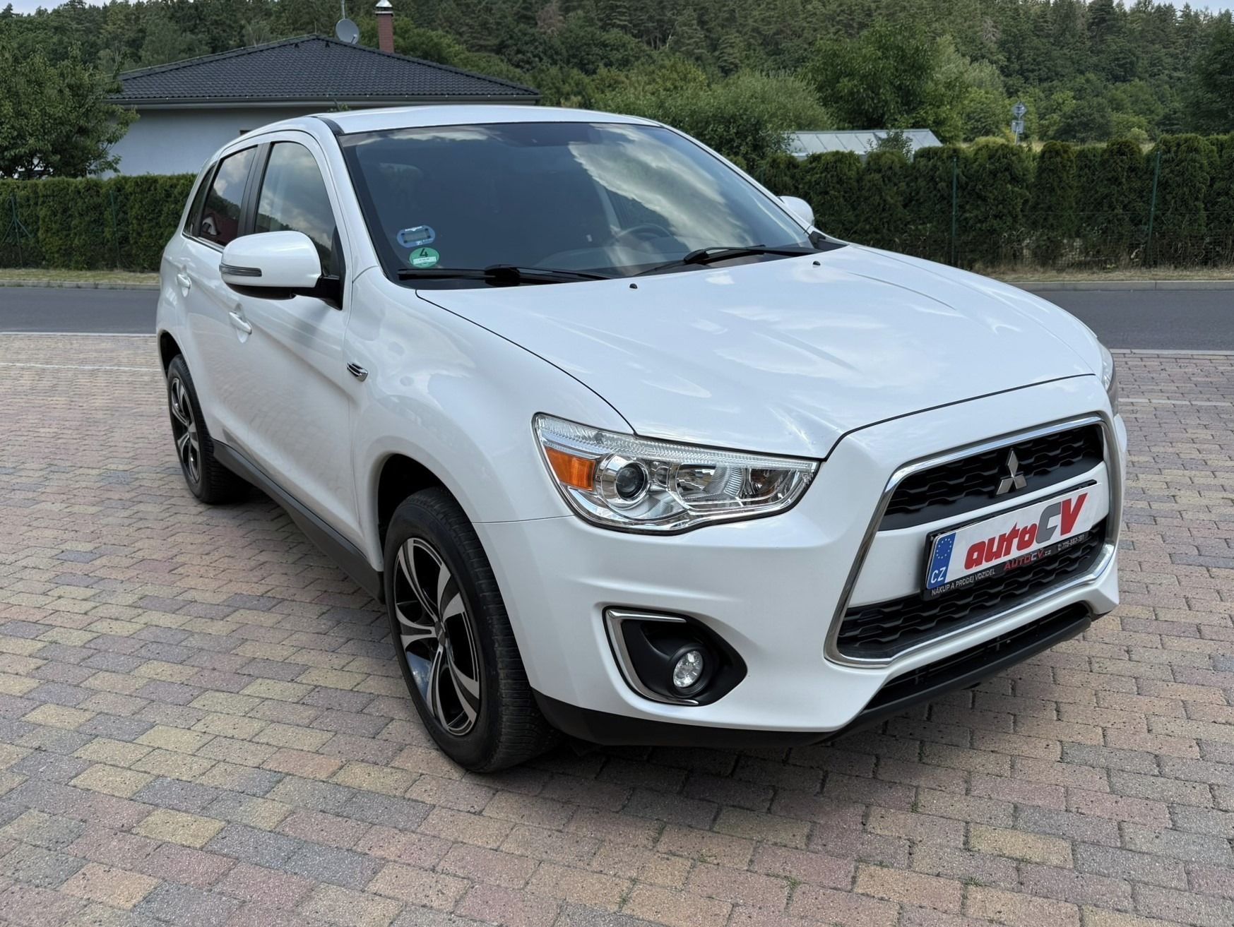 Mitsubishi ASX, 1.8 DI-D 110kW VÝHŘEV,KLIMA - fotka 5
