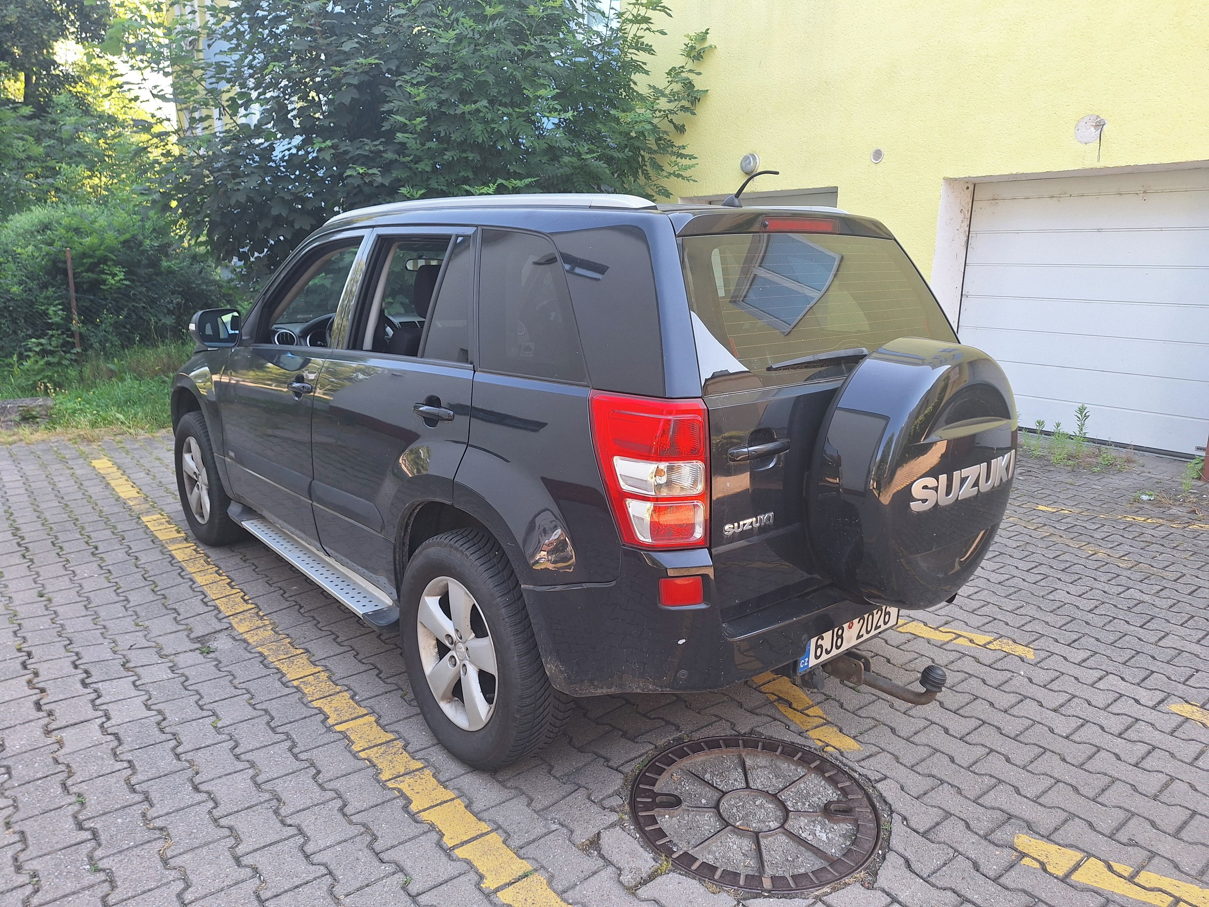 Suzuki Grand Vitara, Suzuki Grand Vitara 2.4 benzin - fotka 4