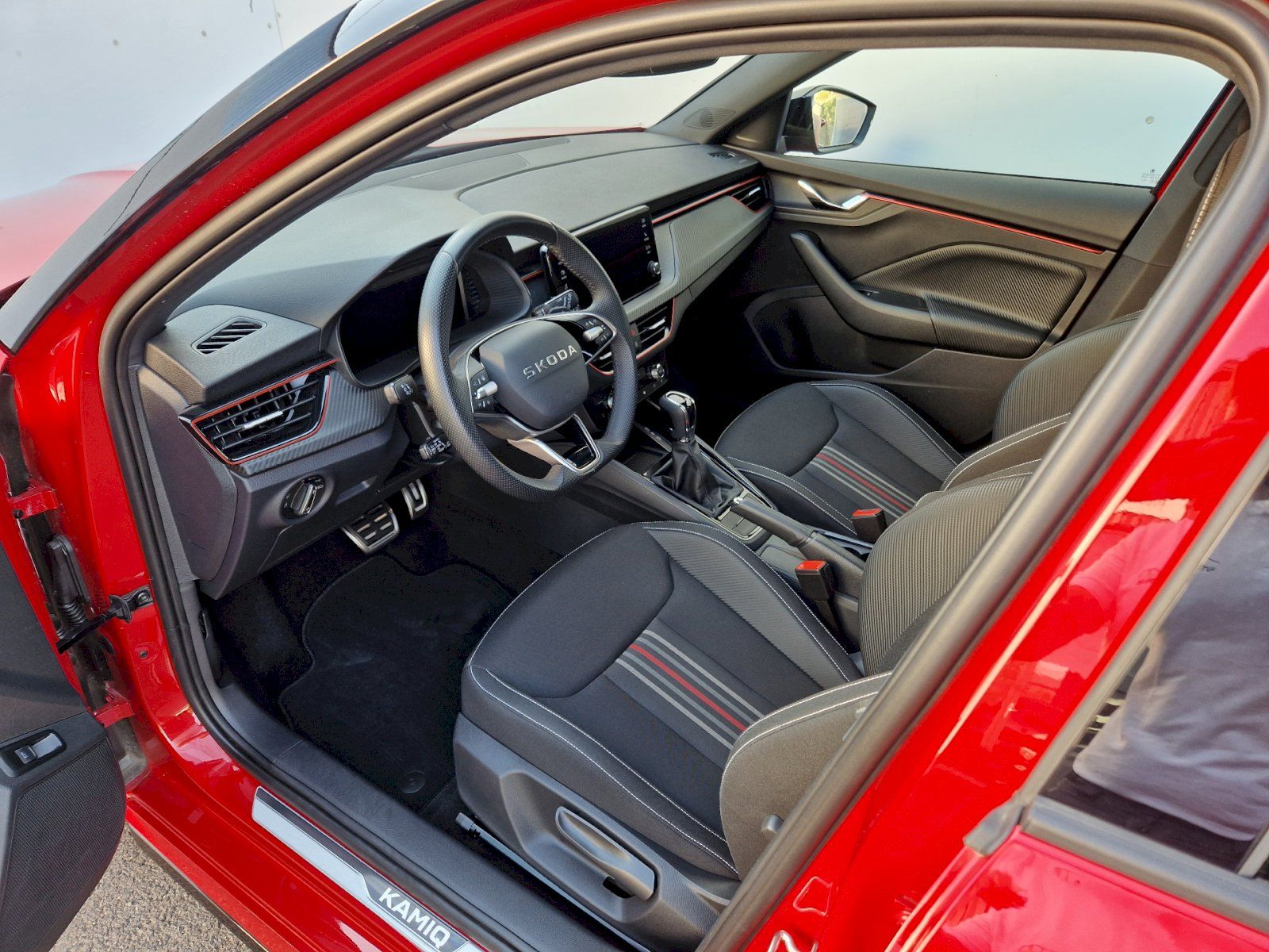 Škoda Kamiq, 1.0TSI 85kW DSG Monte Carlo Pl - fotka 6