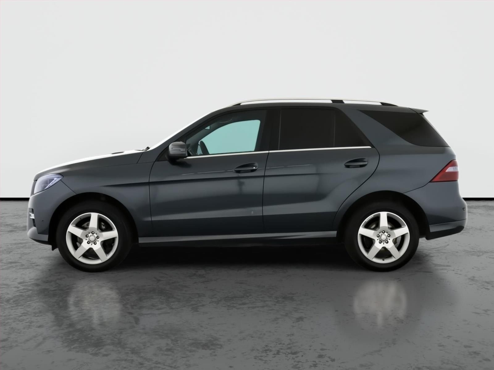 Mercedes-Benz Třídy M, ML 350 BlueTEC, AMG line, 4X4 - fotka 3