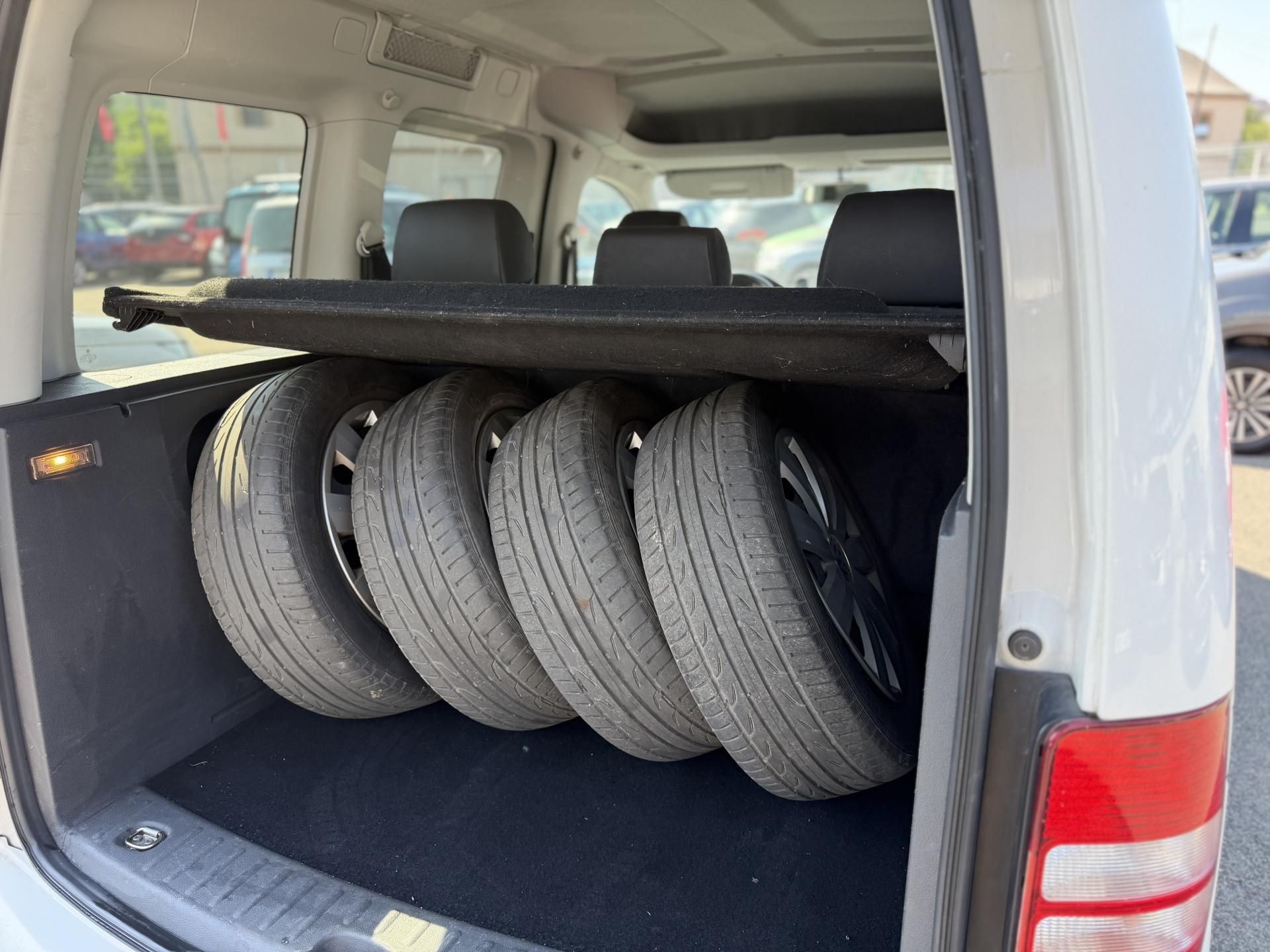 Volkswagen Caddy, 2.0 TDI, 103kw, DSG - fotka 5