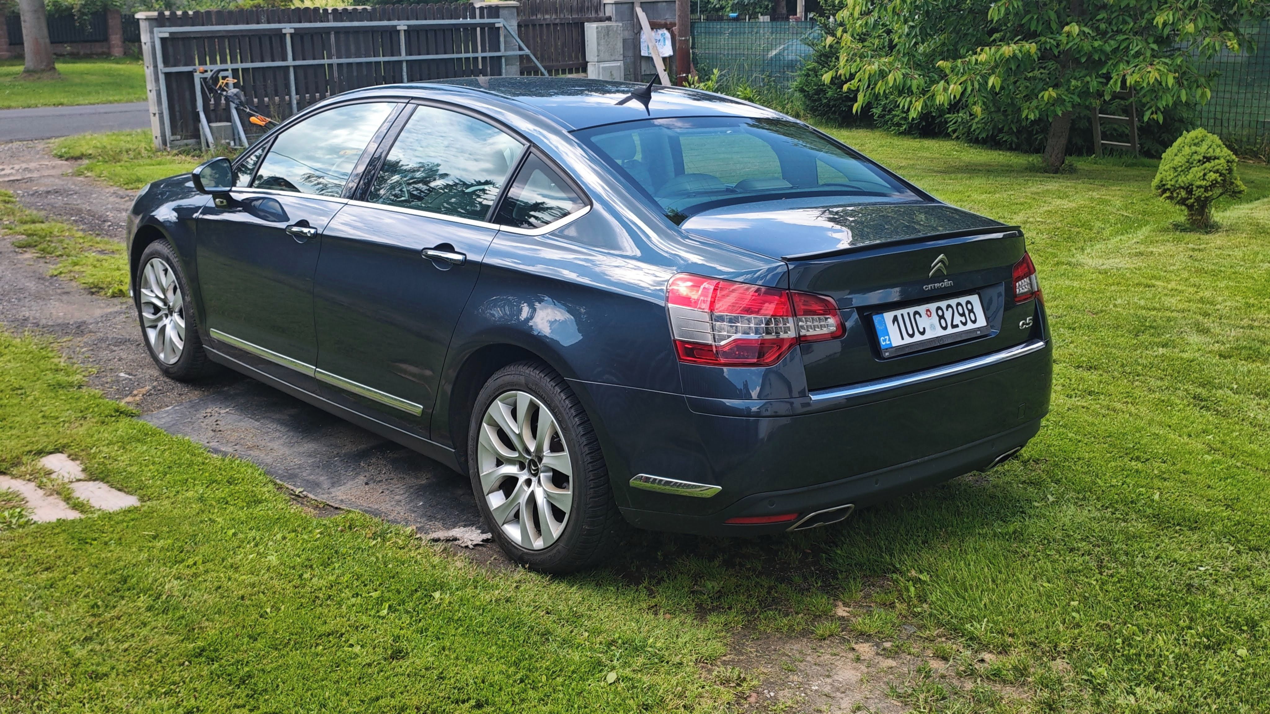Citroën C5, Citroën C5 Executive 2.2 HDi - fotka 5