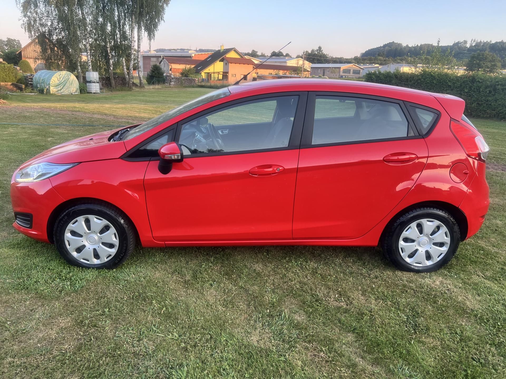 Ford Fiesta, 1.5 TDCI 70KW,5DV,KLIMA,1MAJ - fotka 4