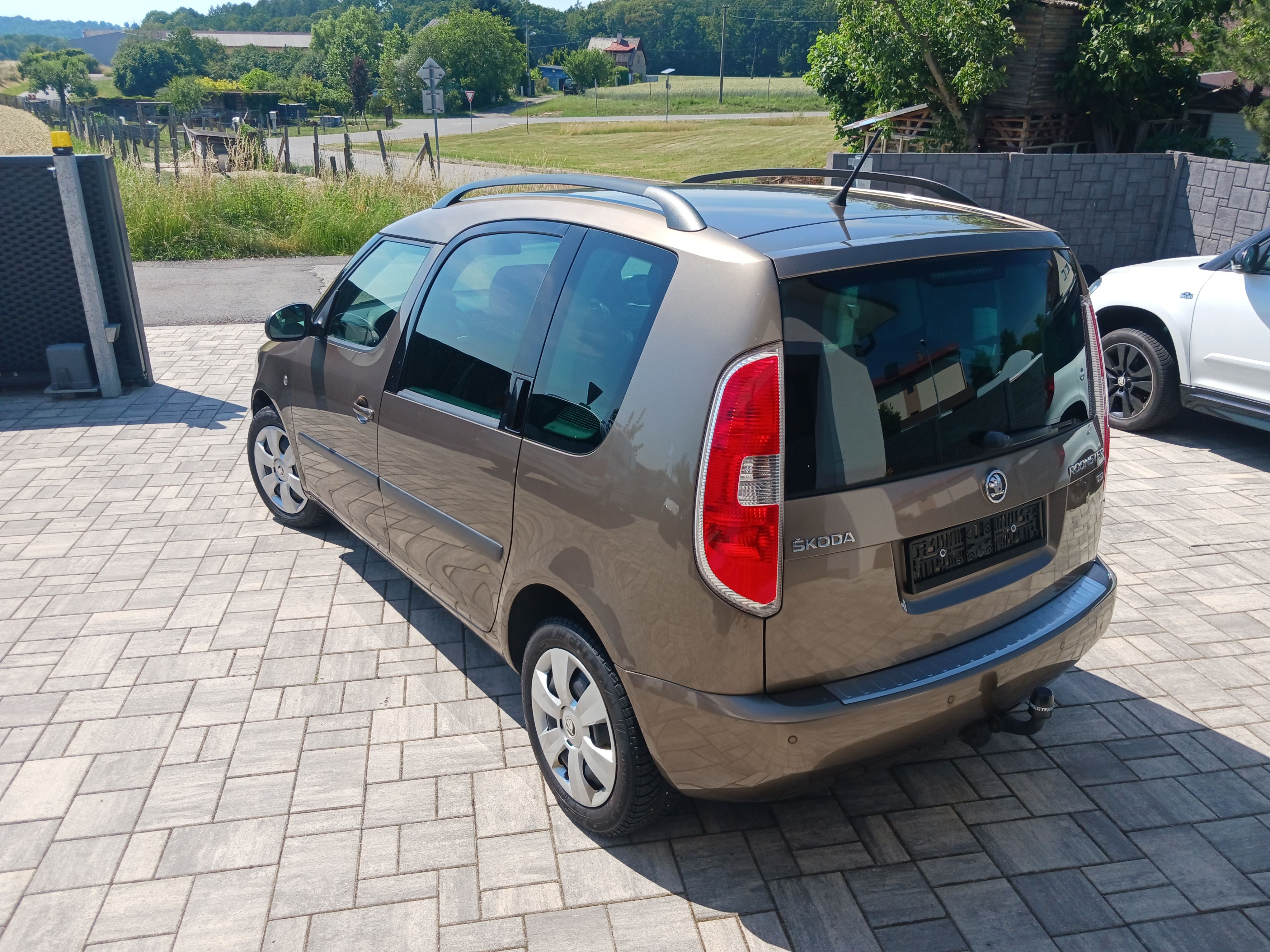 Škoda Roomster, 1.2 TSI 63KW servisní knížka - fotka 3