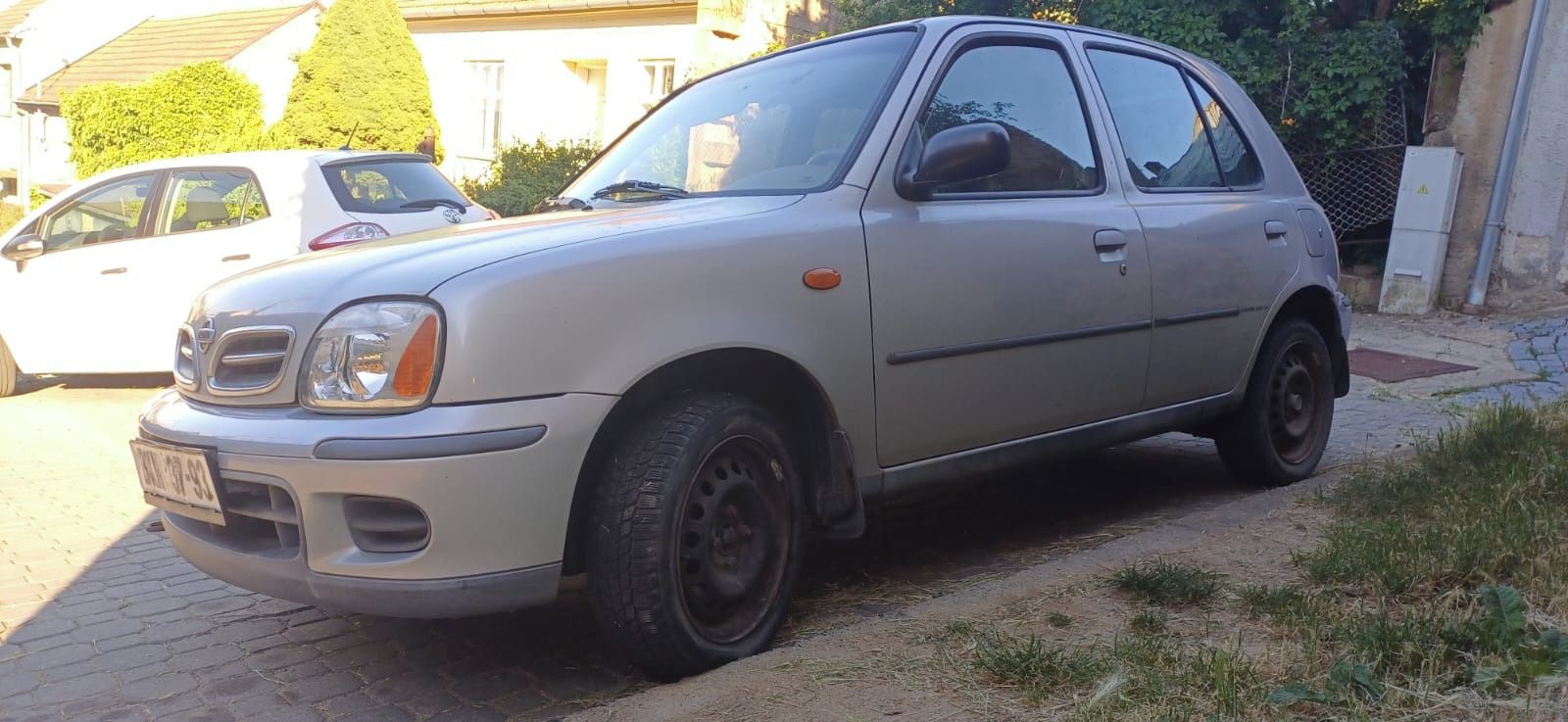Nissan Micra, 1.0 NCVT, benzin - fotka 4