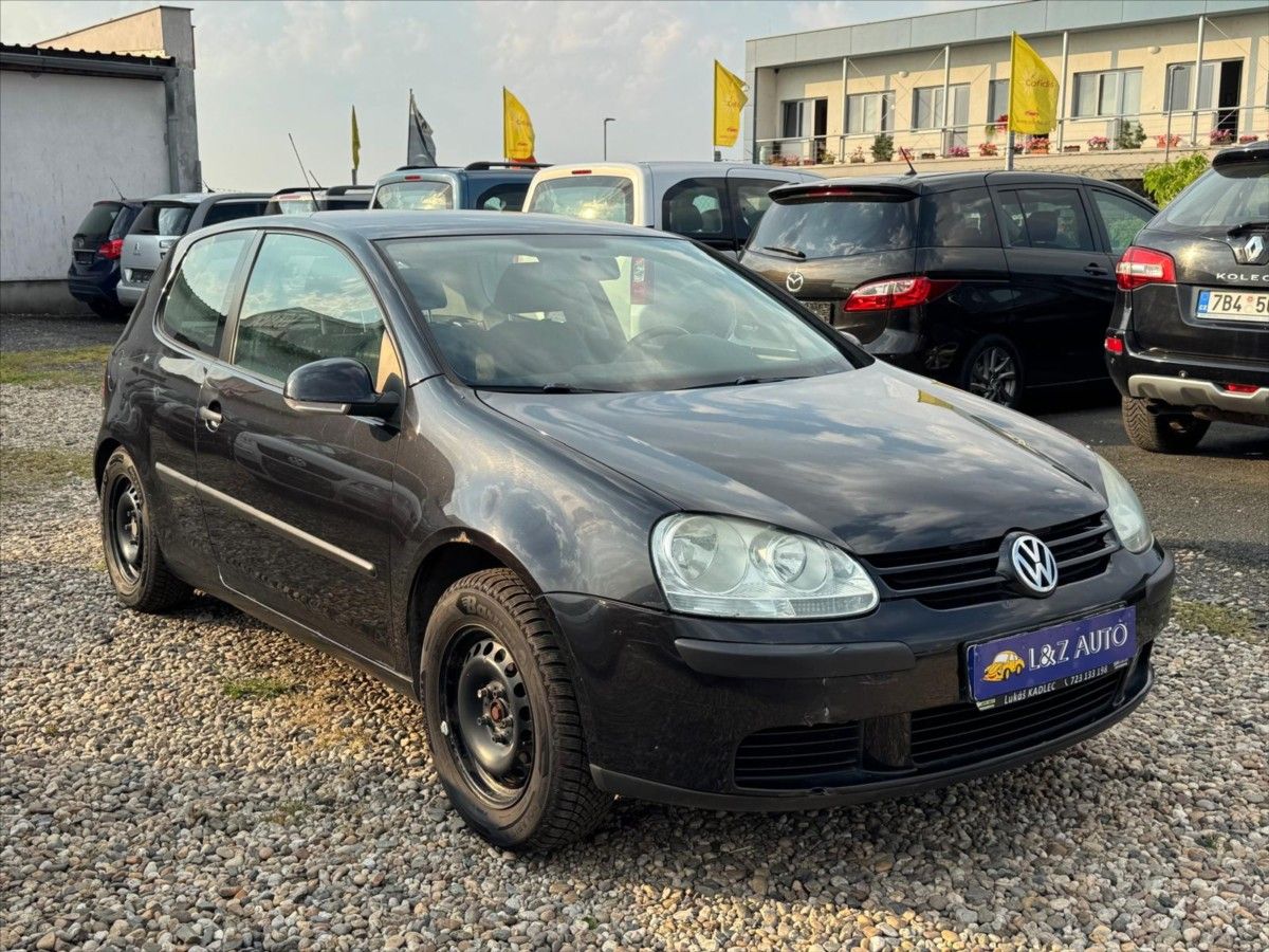Volkswagen Golf, 1,4 16V Trendline - fotka 3