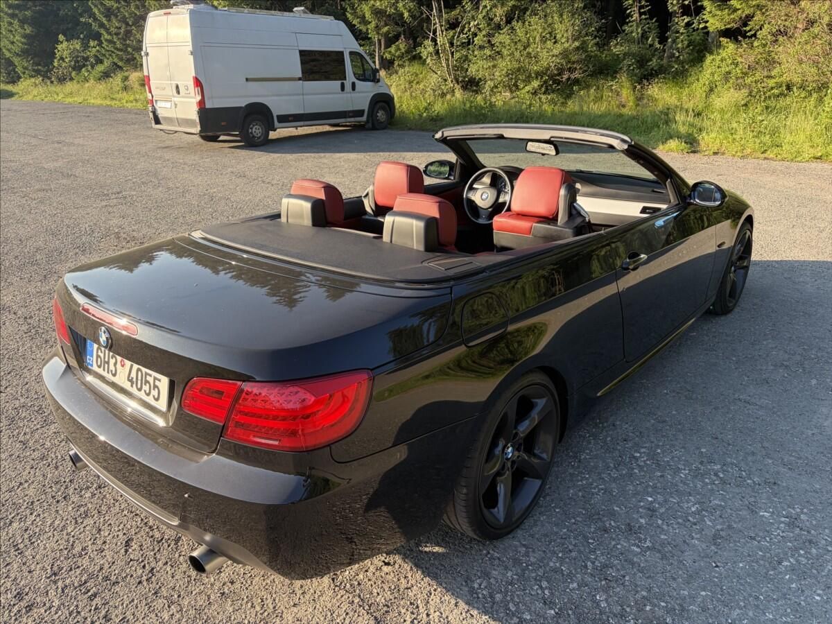BMW Řada 3, 3,0 335i M-paket, nehavarováno - fotka 3
