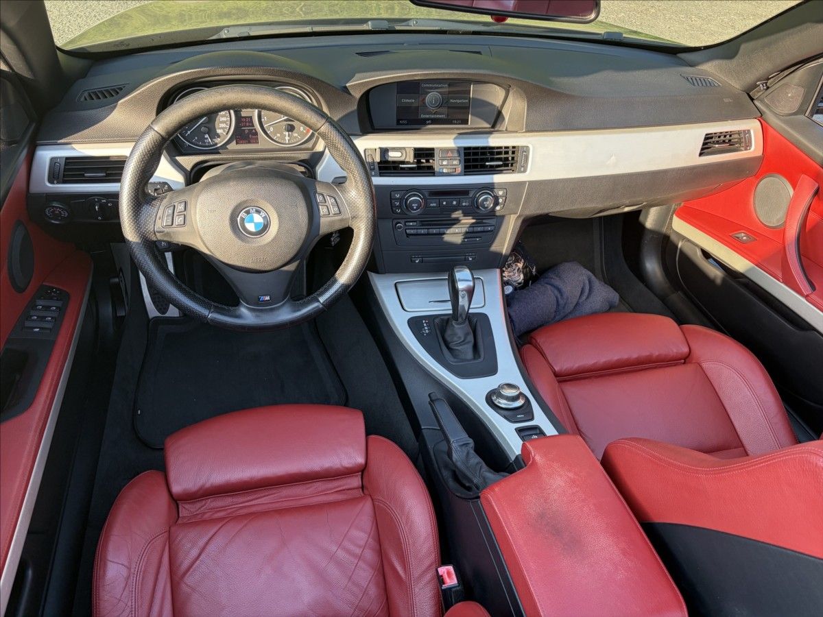BMW Řada 3, 3,0 335i M-paket, nehavarováno - fotka 5