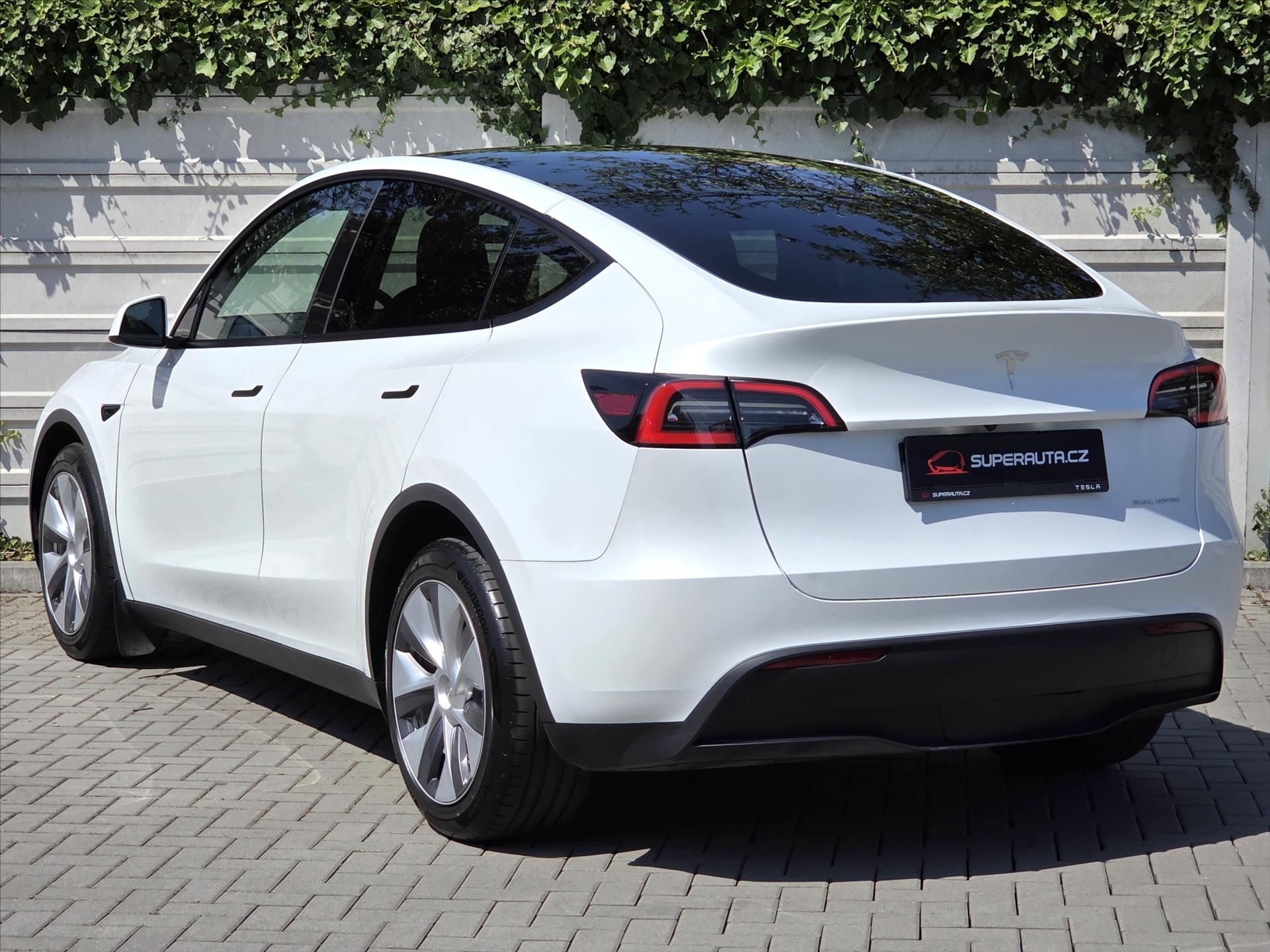 Tesla Model Y, LR 4x4 Tažné z. SoH 93.4% 1.ma - fotka 5