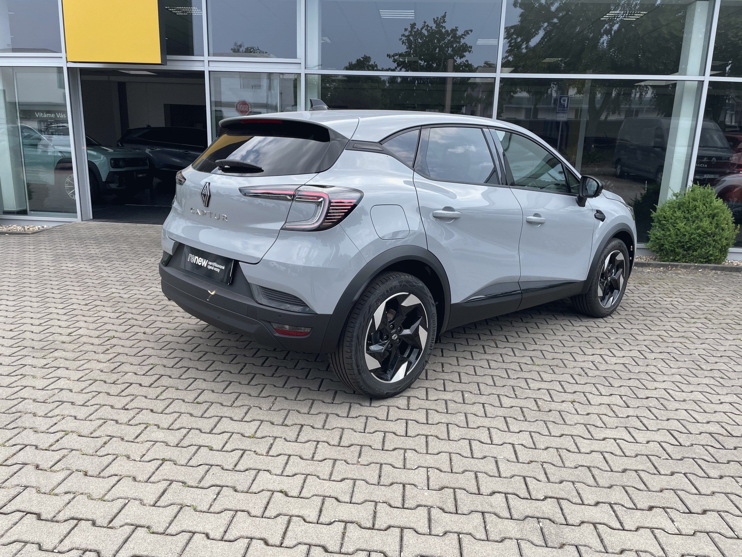 Renault Captur, TCe 90 Techno - fotka 2