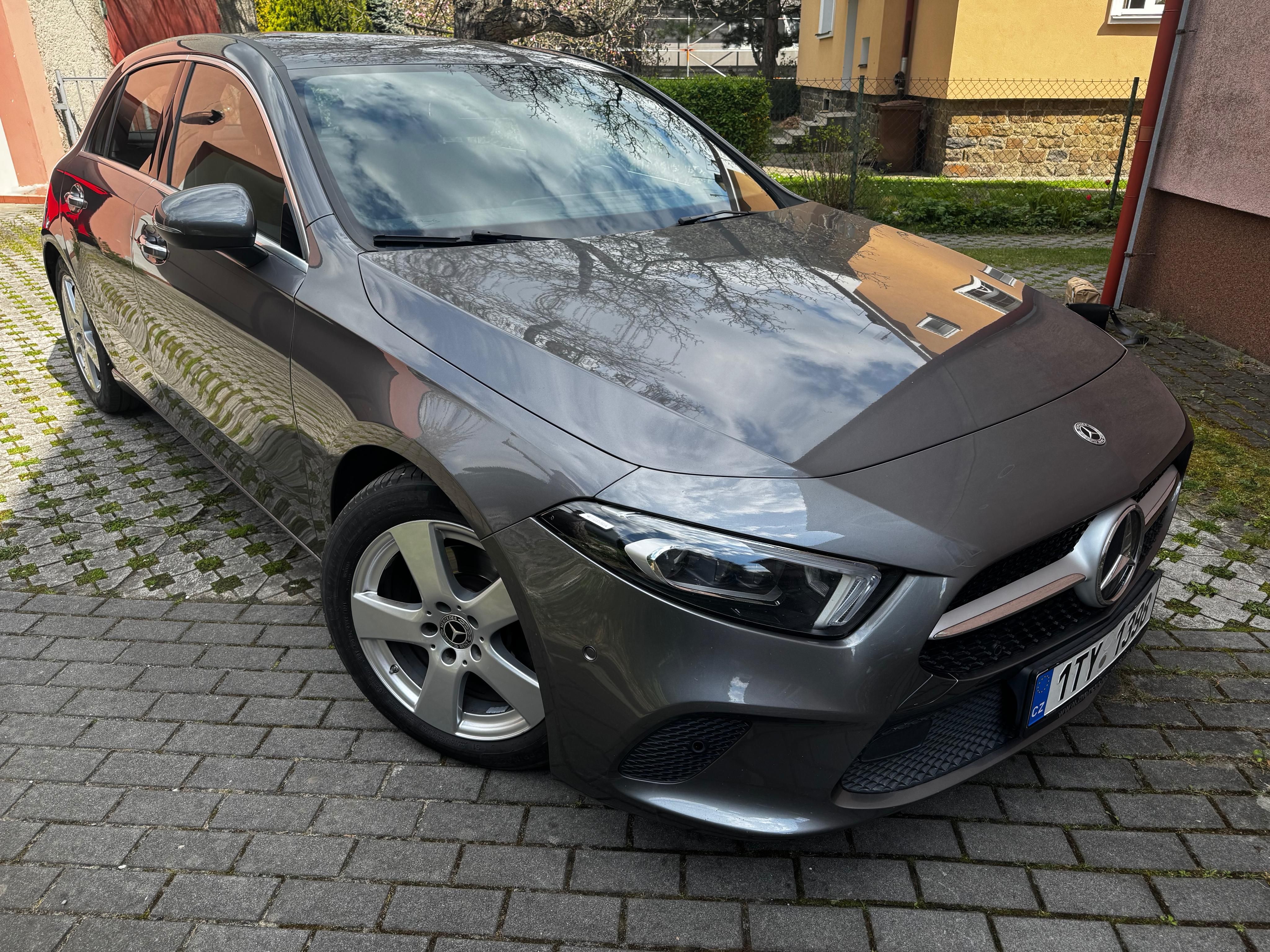Mercedes-Benz Třídy A, Mercedes-Benz A200 120 kW - fotka 6