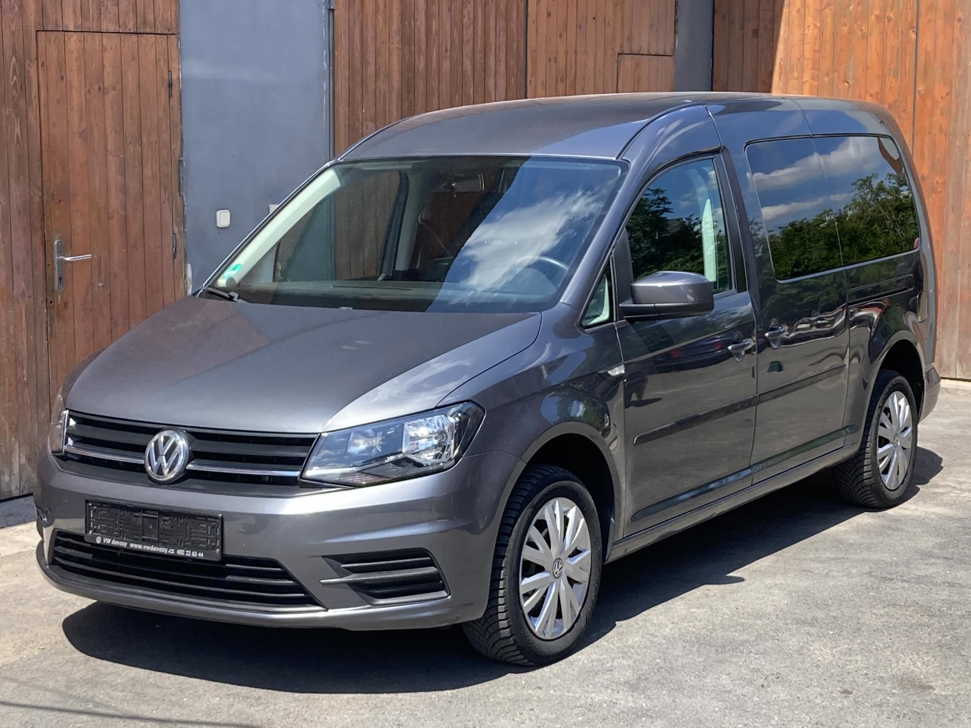 Volkswagen Caddy, MAXI 2,0TDi 7míst novérozvody