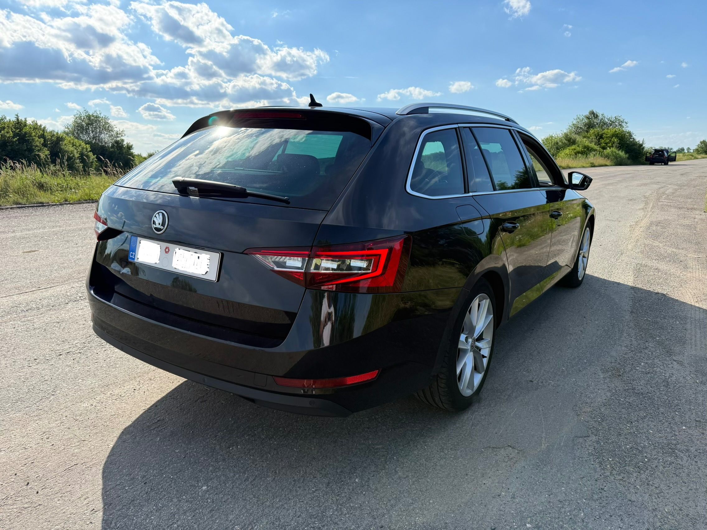 Škoda Superb, Škoda Superb Combi 2.0TDI - fotka 3