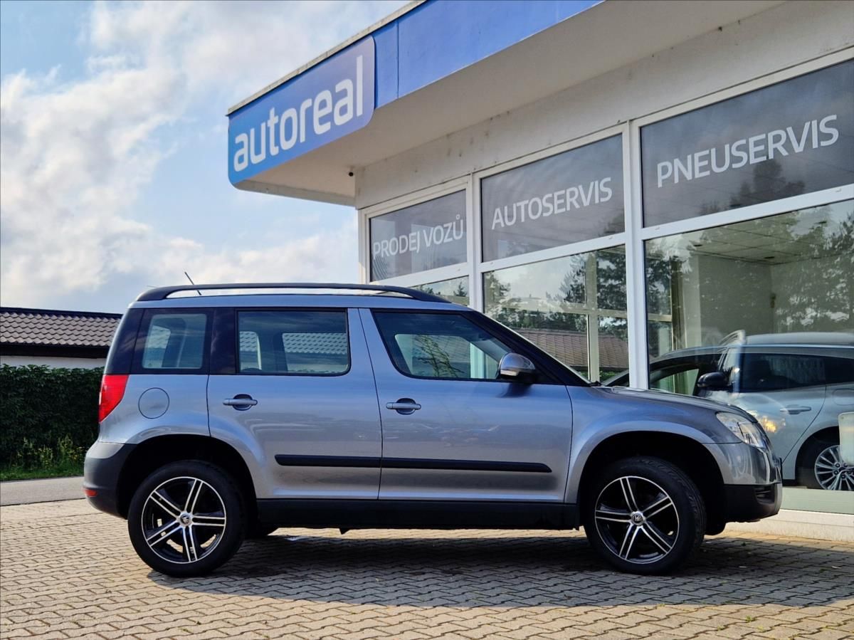 Škoda Yeti, 2,0 TDI 4X4 AC NAVI VÝHŘEVY - fotka 6