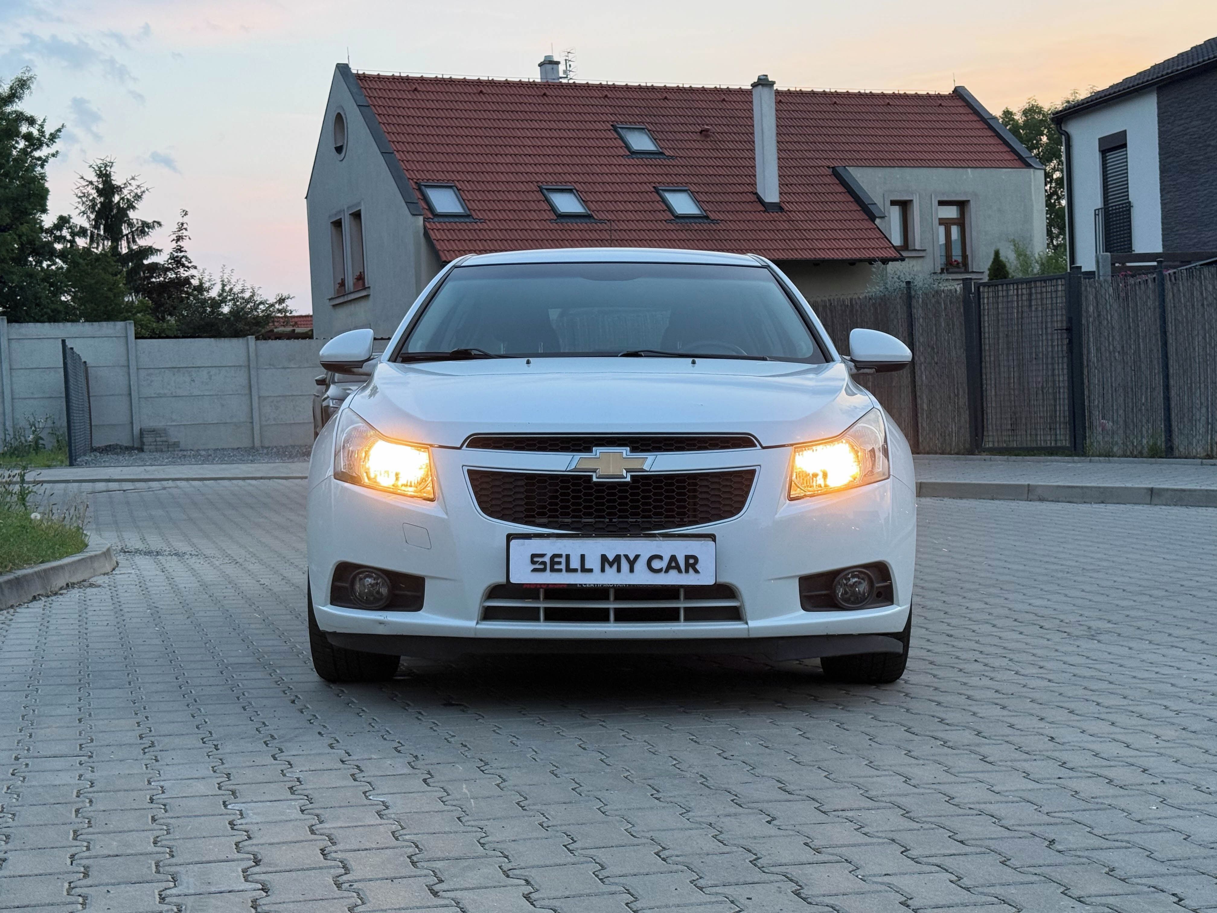 Chevrolet Cruze, 1,8/104kW ČR Tempomat - fotka 2