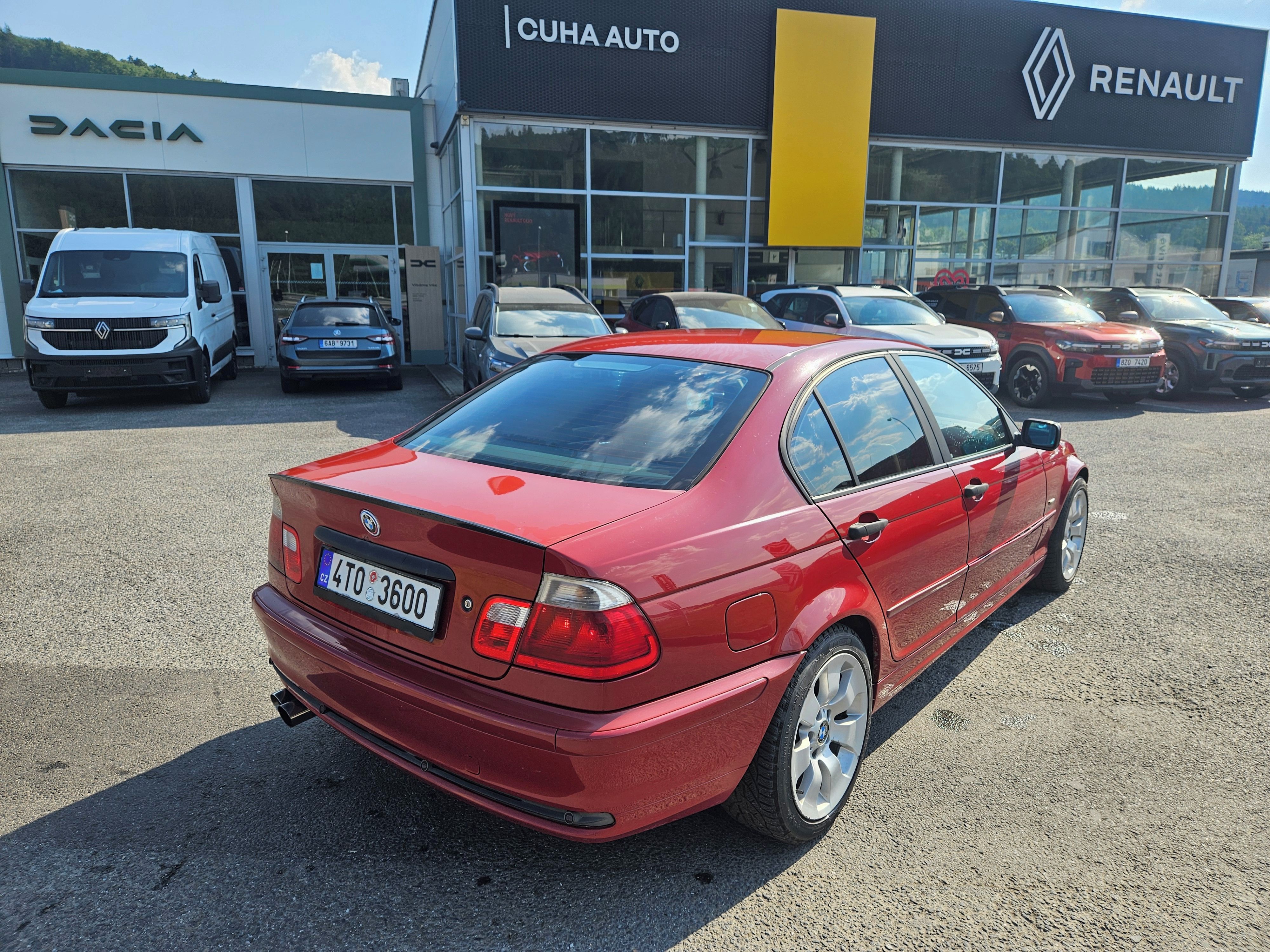 BMW Řada 3, TOP STAV - fotka 2