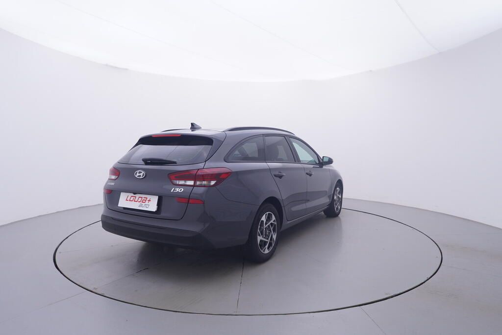 Hyundai i30, smart 1.0 GDI 73 kW - fotka 5