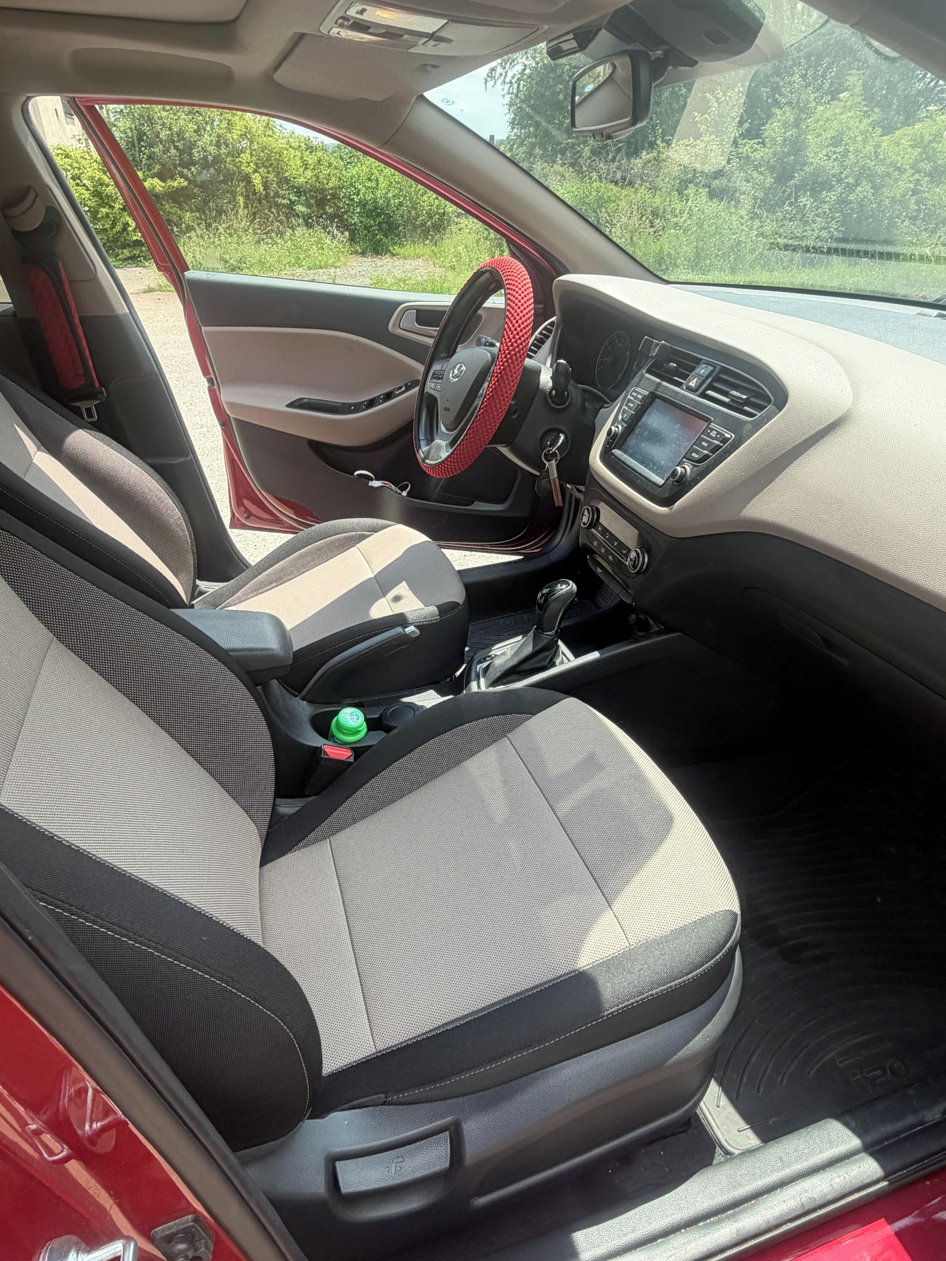 Hyundai i20, Hyundai i20 1.4 - Benzin - fotka 3