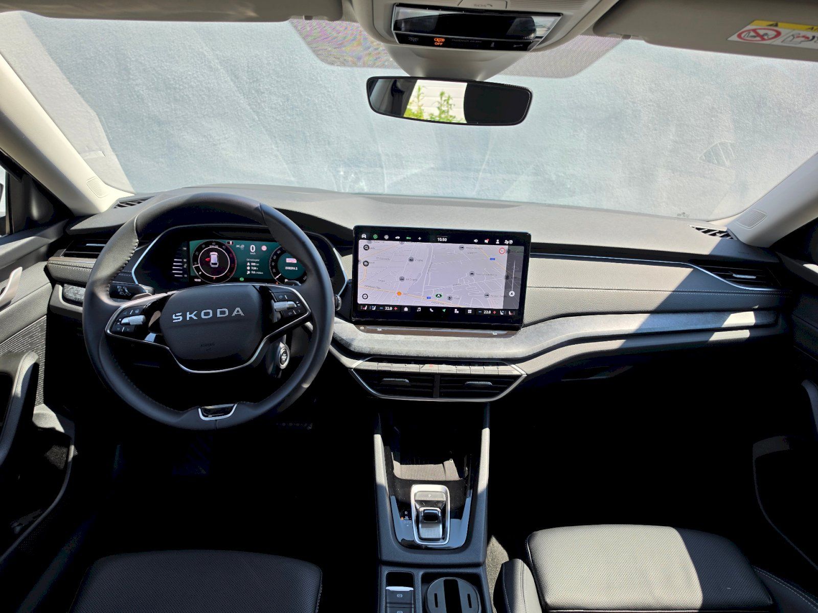 Škoda Octavia, COMBI 2,0TDI 110KW DSG Exclusi - fotka 5